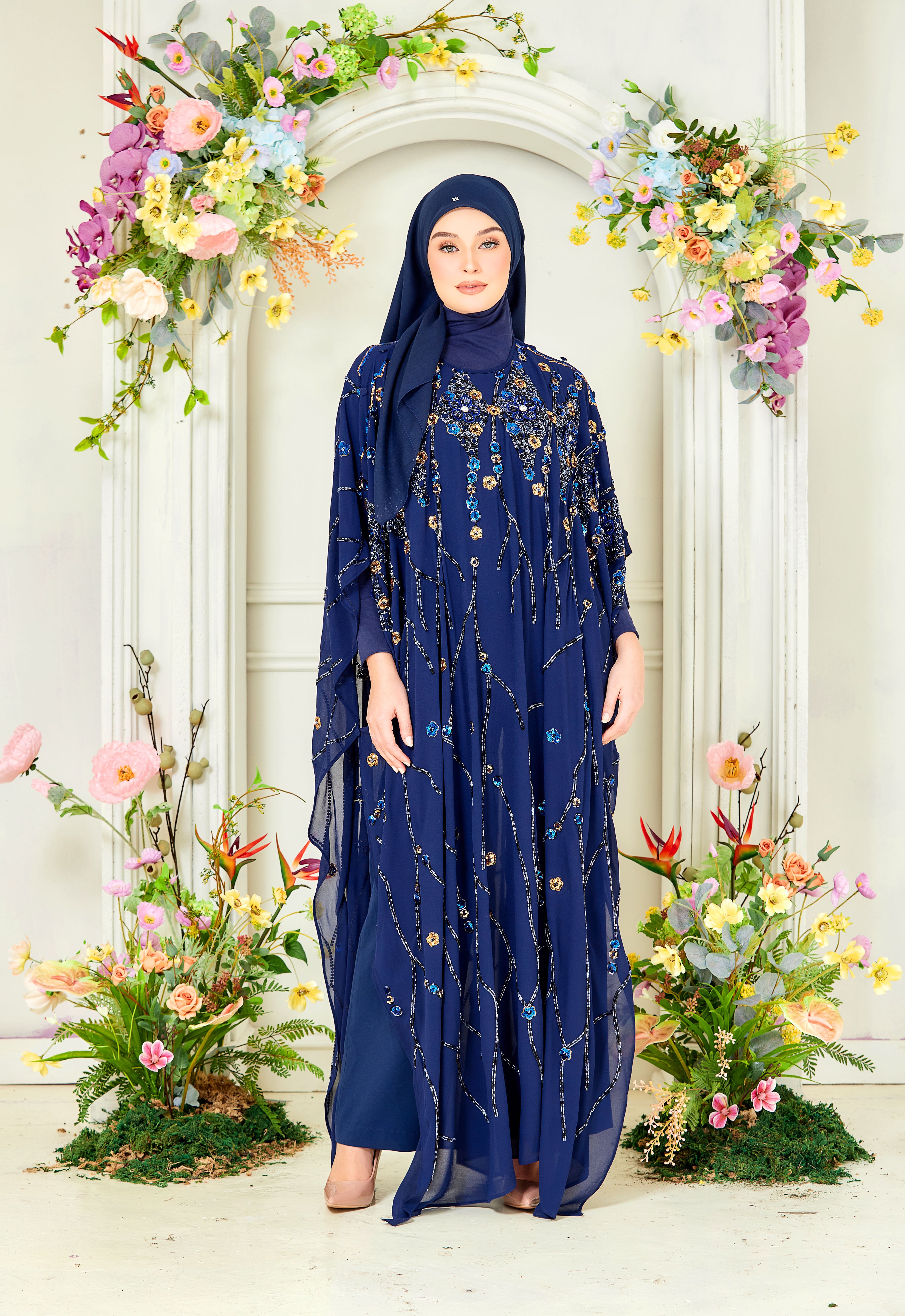 WAFIYAA SUPER LUXE KAFTAN - BLUE