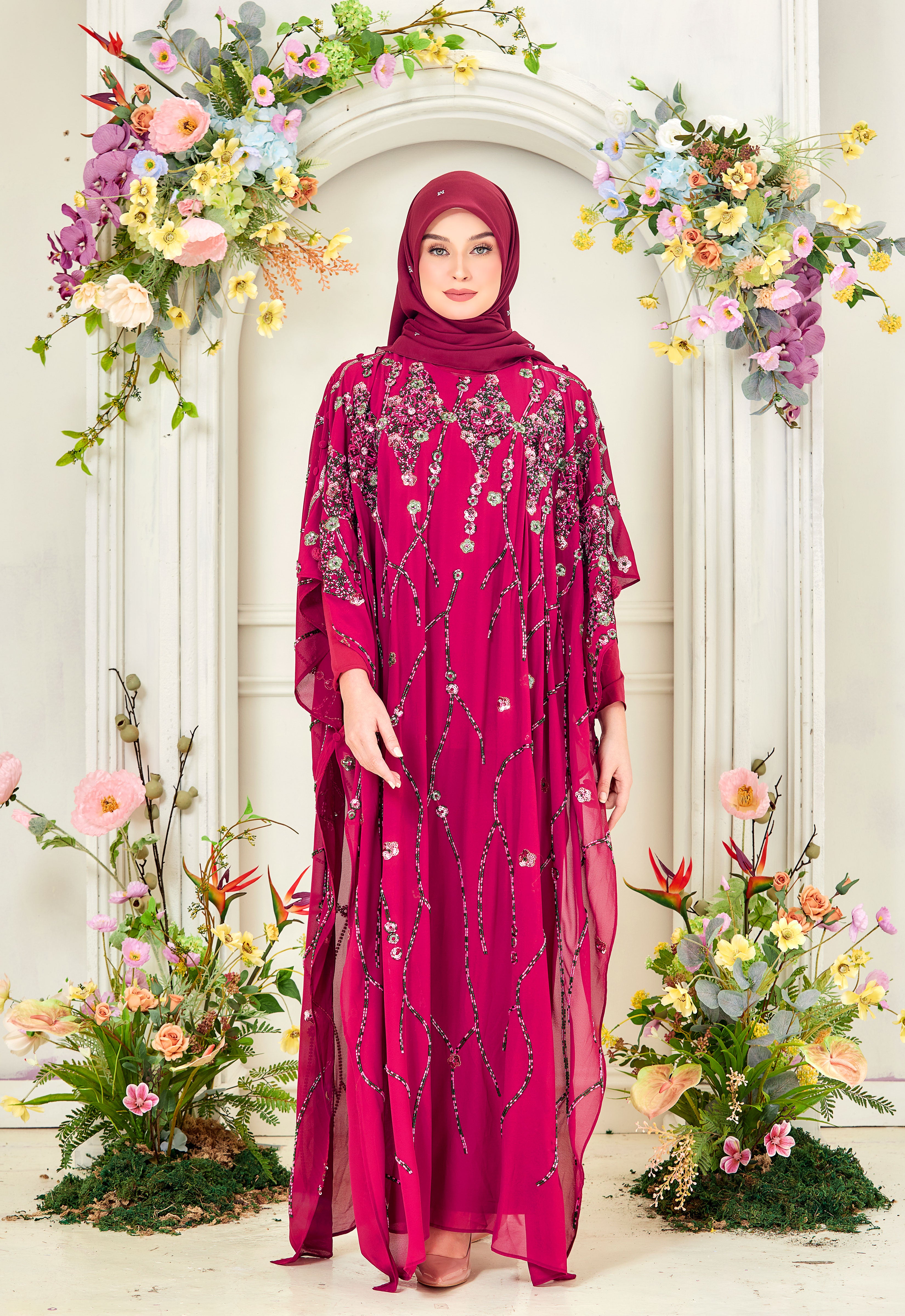 WAFIYAA SUPER LUXE KAFTAN - MAGENTA