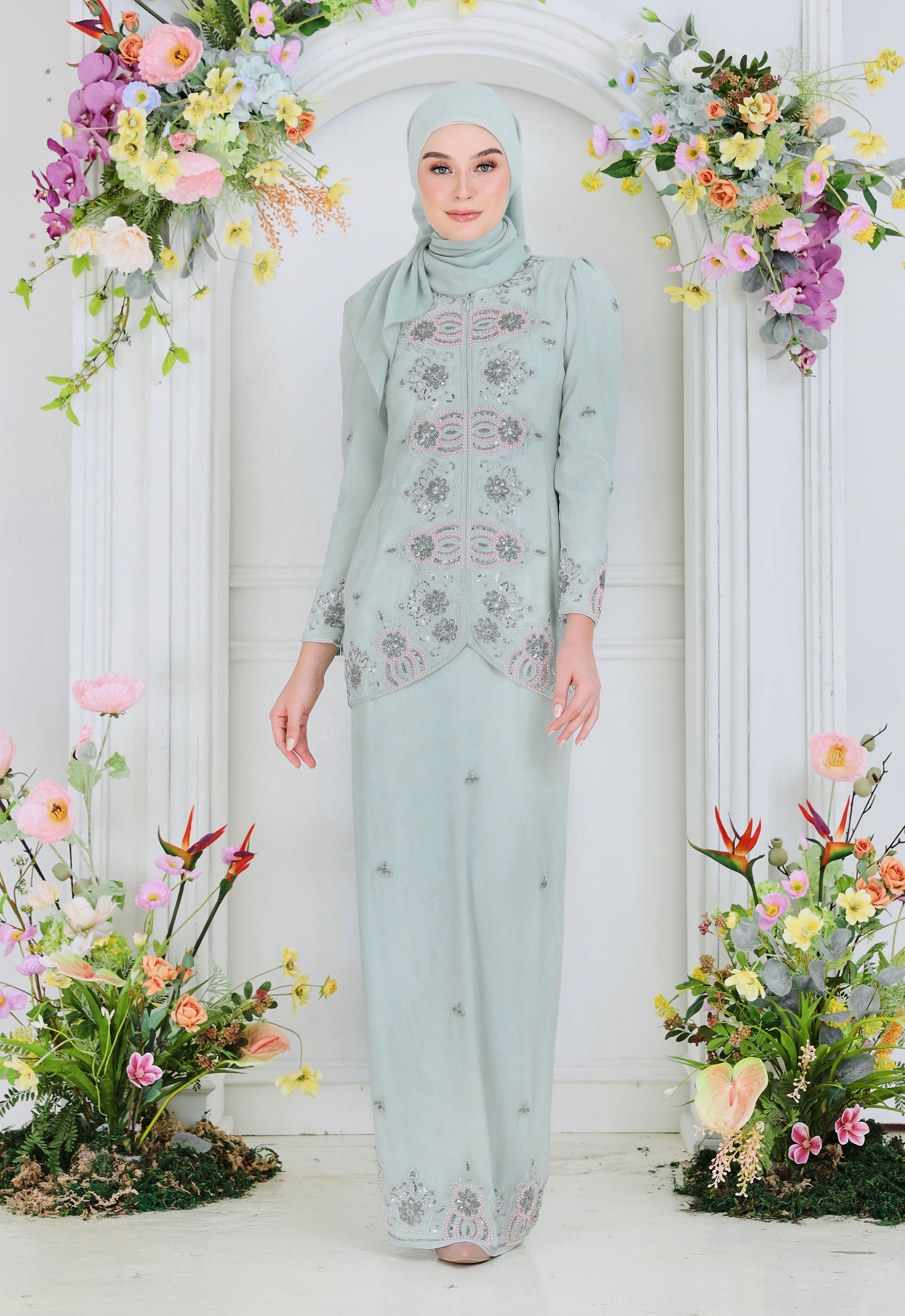 ARYA LUXE MINI KEBAYA - GRAY GREEN