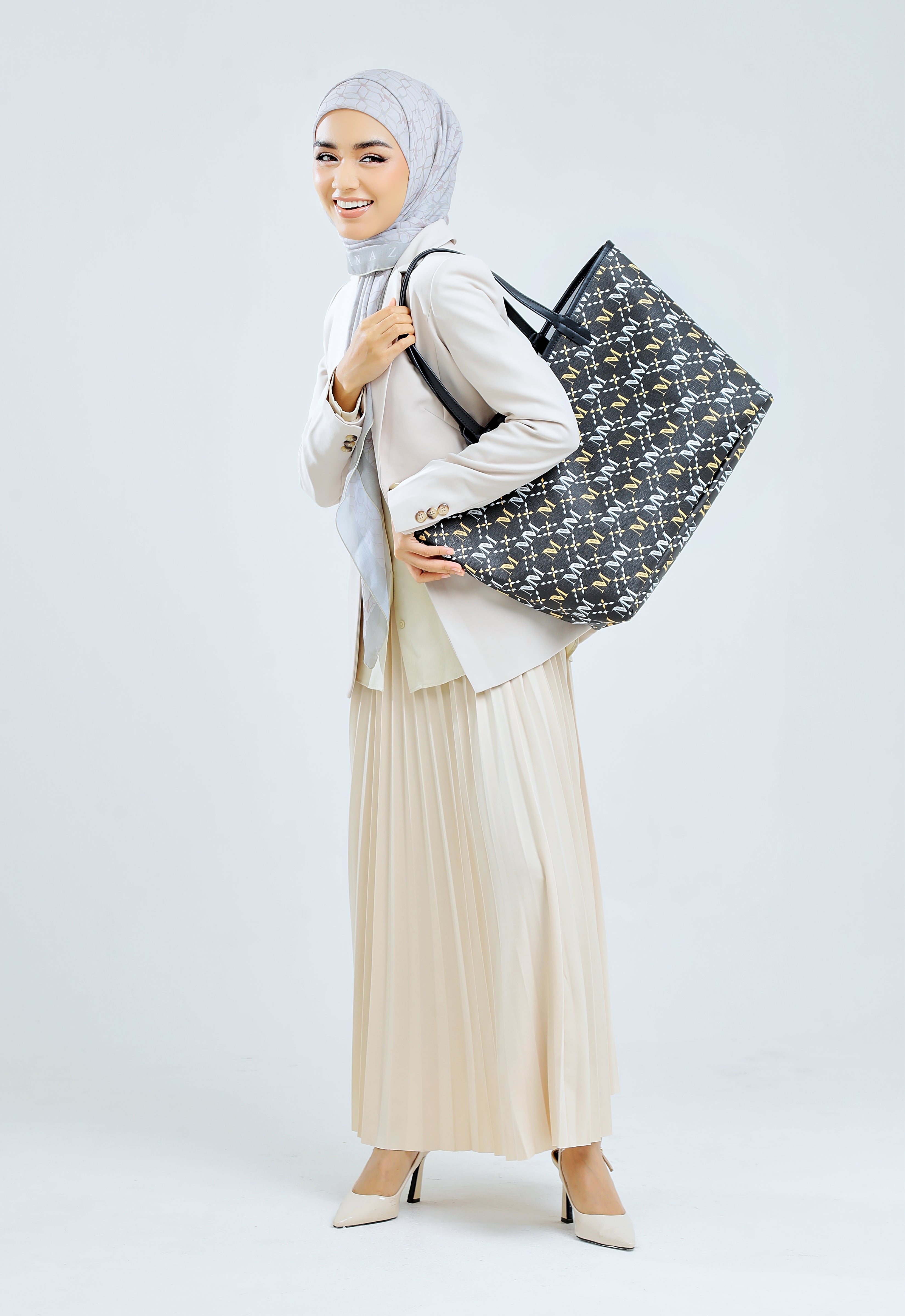ARYA MONOGRAM TOTE BAG - BLACK