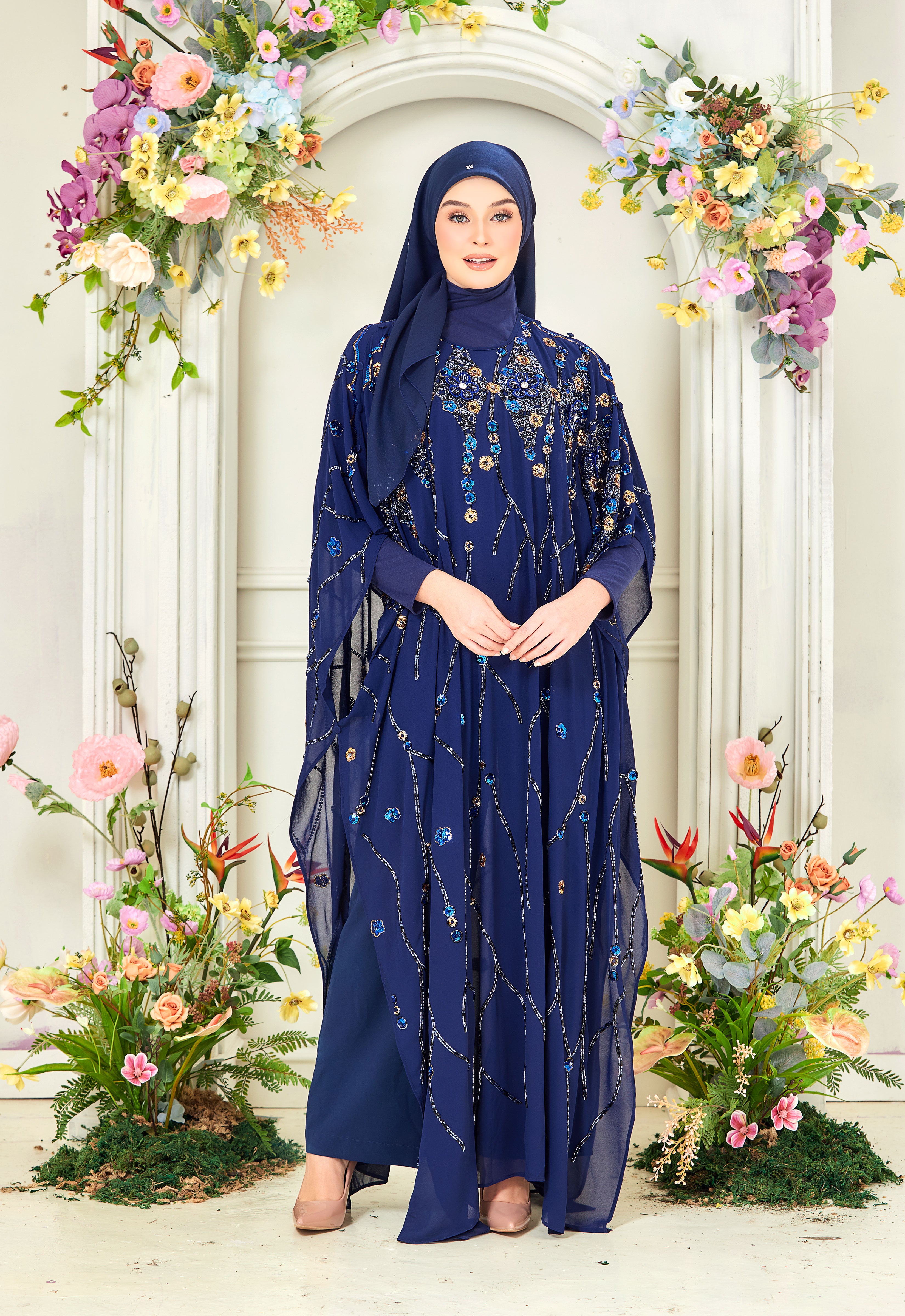 WAFIYAA SUPER LUXE KAFTAN - BLUE
