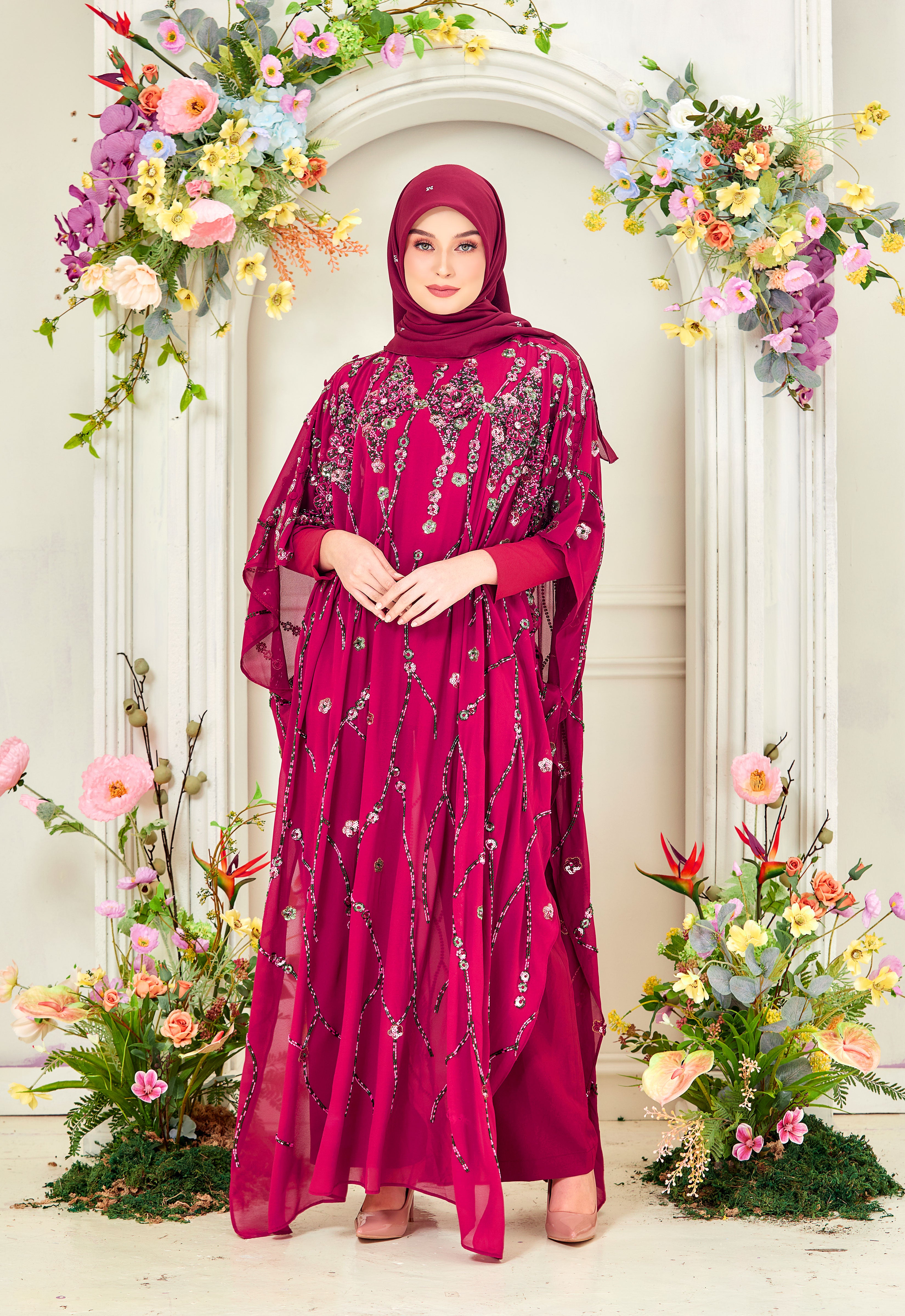WAFIYAA SUPER LUXE KAFTAN - MAGENTA