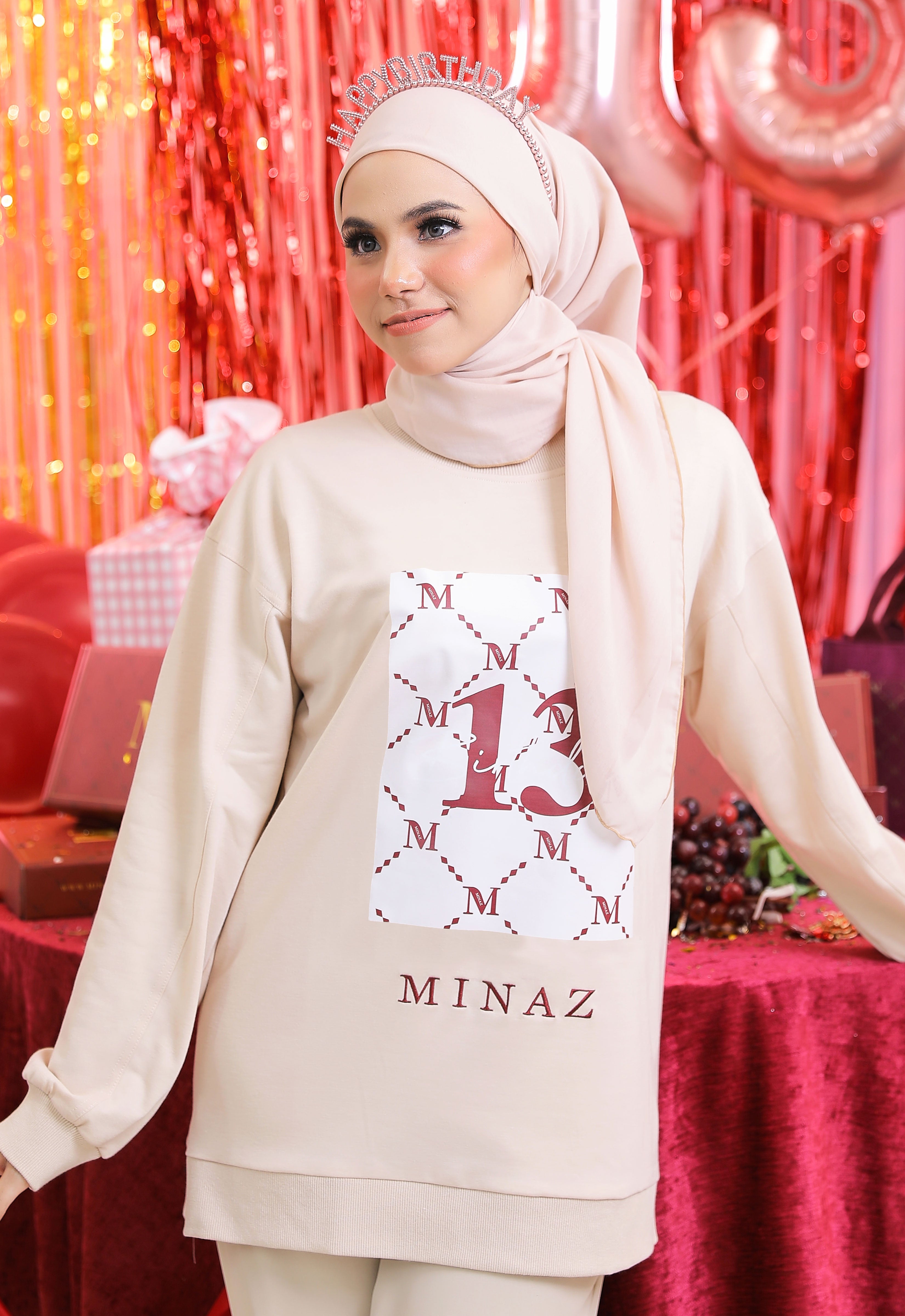 MINAZ 13th ANNIVERSARY SWEATSHIRT - CHAMPAGNE