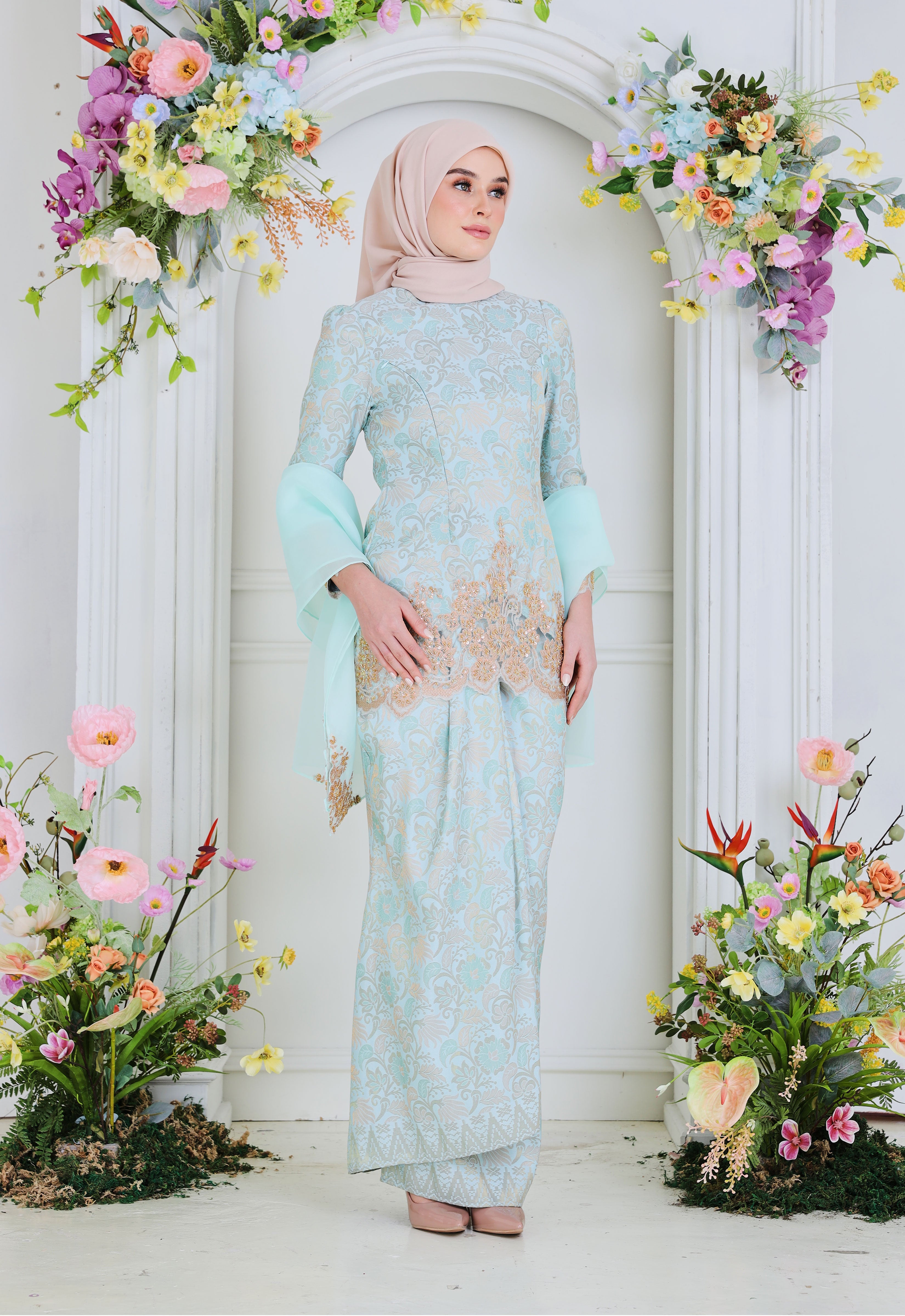 CHE AMINAH LUXE MINI KEBAYA - FROZEN BLUE