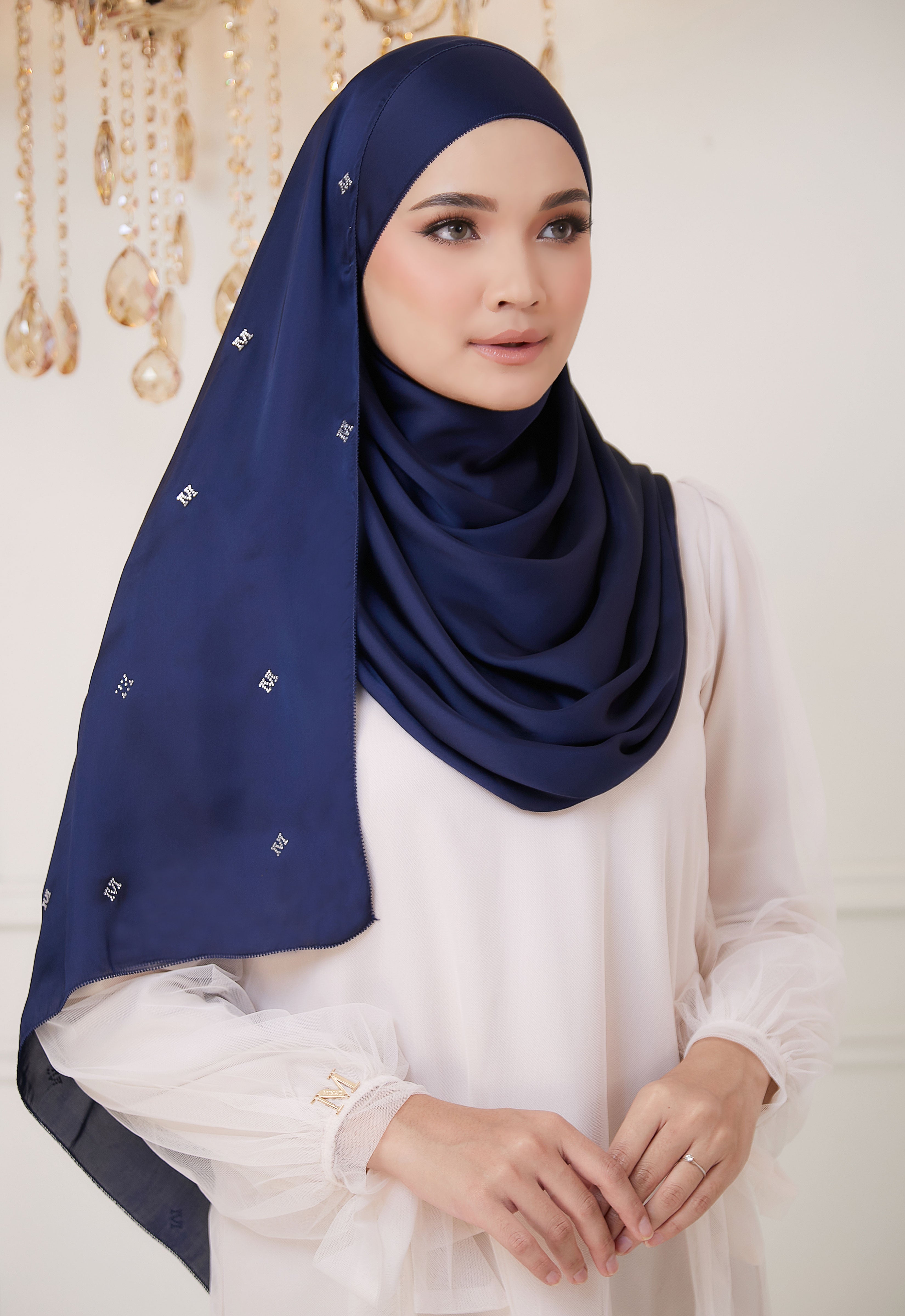 M PLAIN SHAWL - DARK BLUE