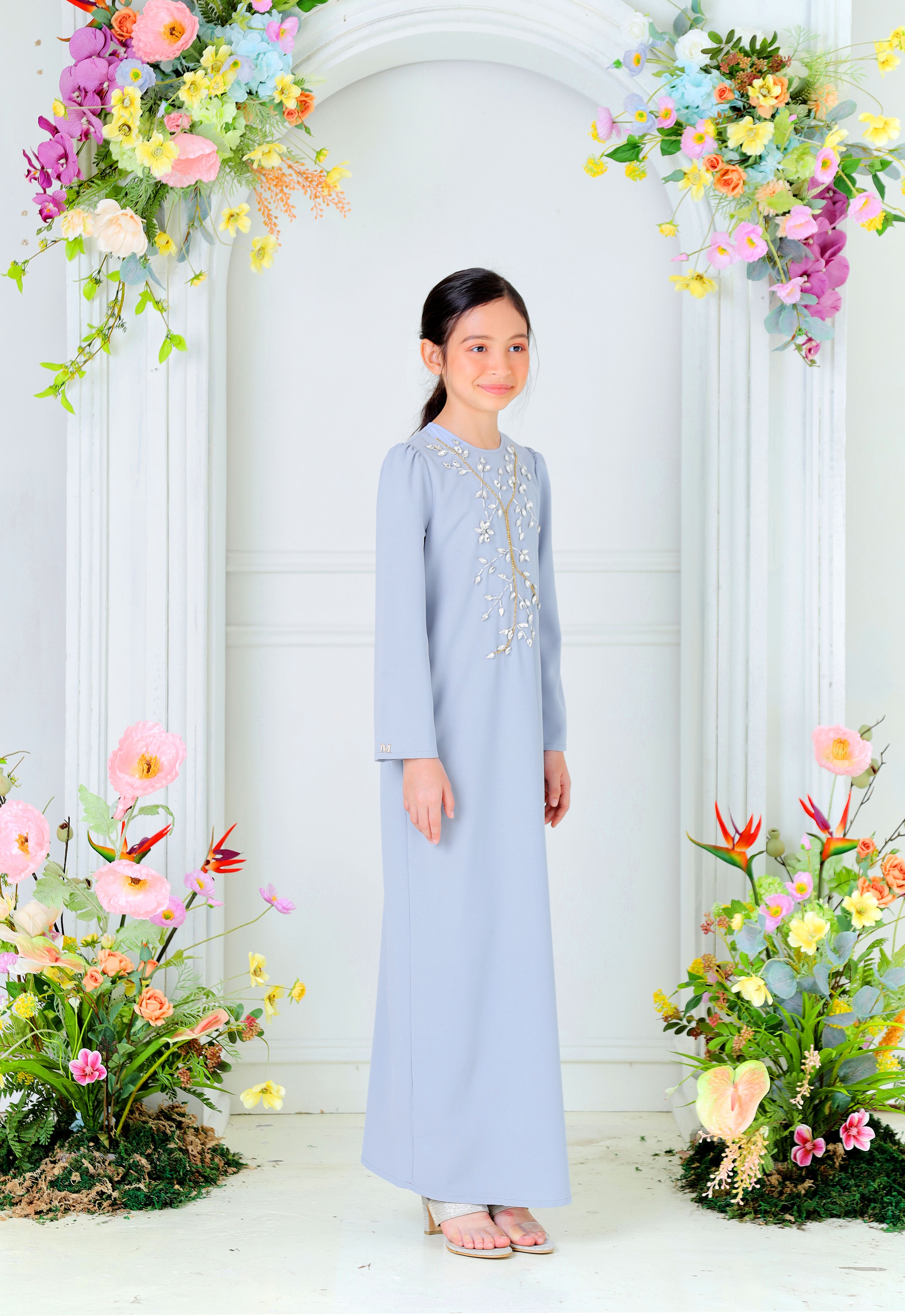 ZEHRA KIDS ABAYA - LIGHT GRAY