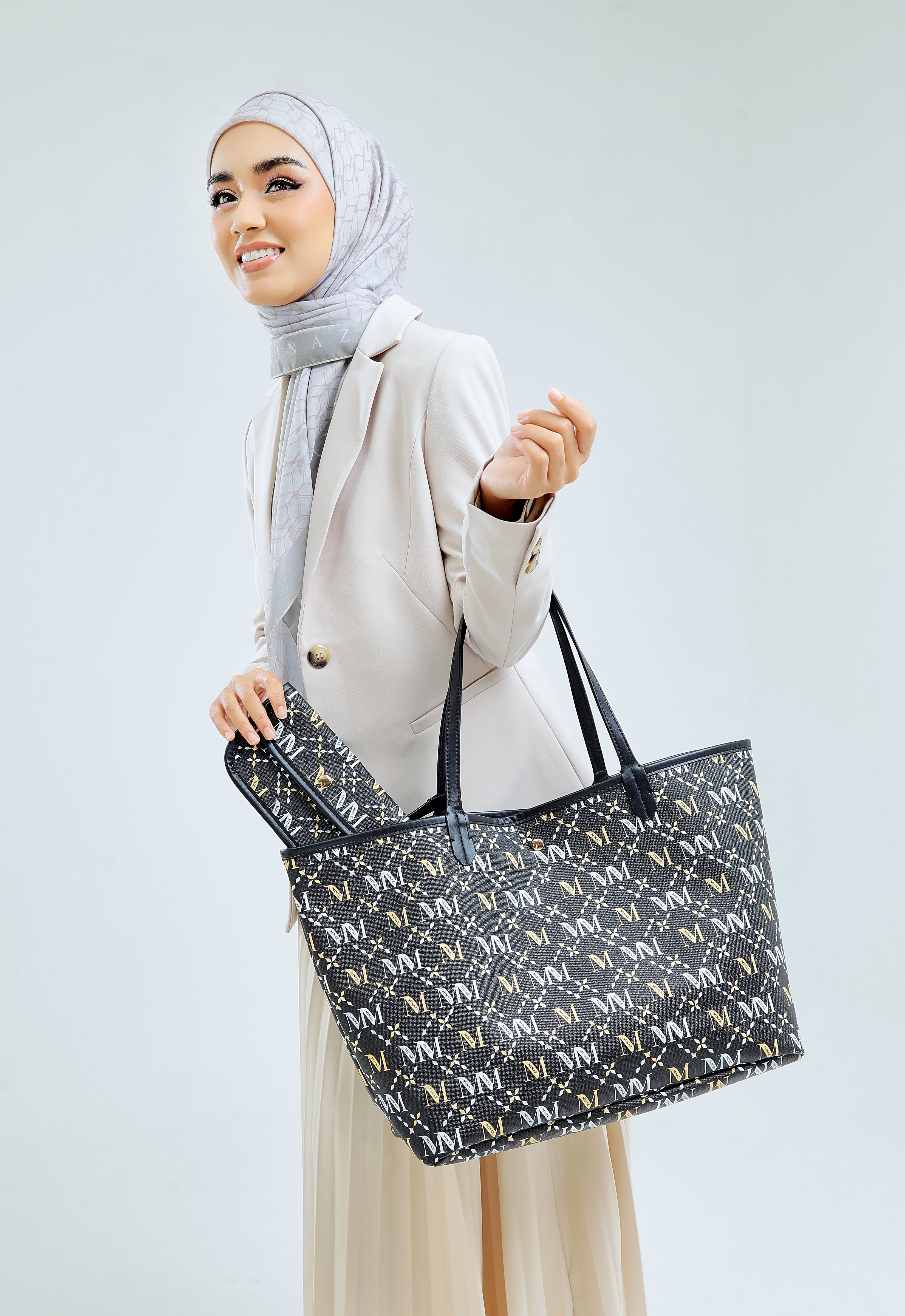 ARYA MONOGRAM TOTE BAG - BLACK