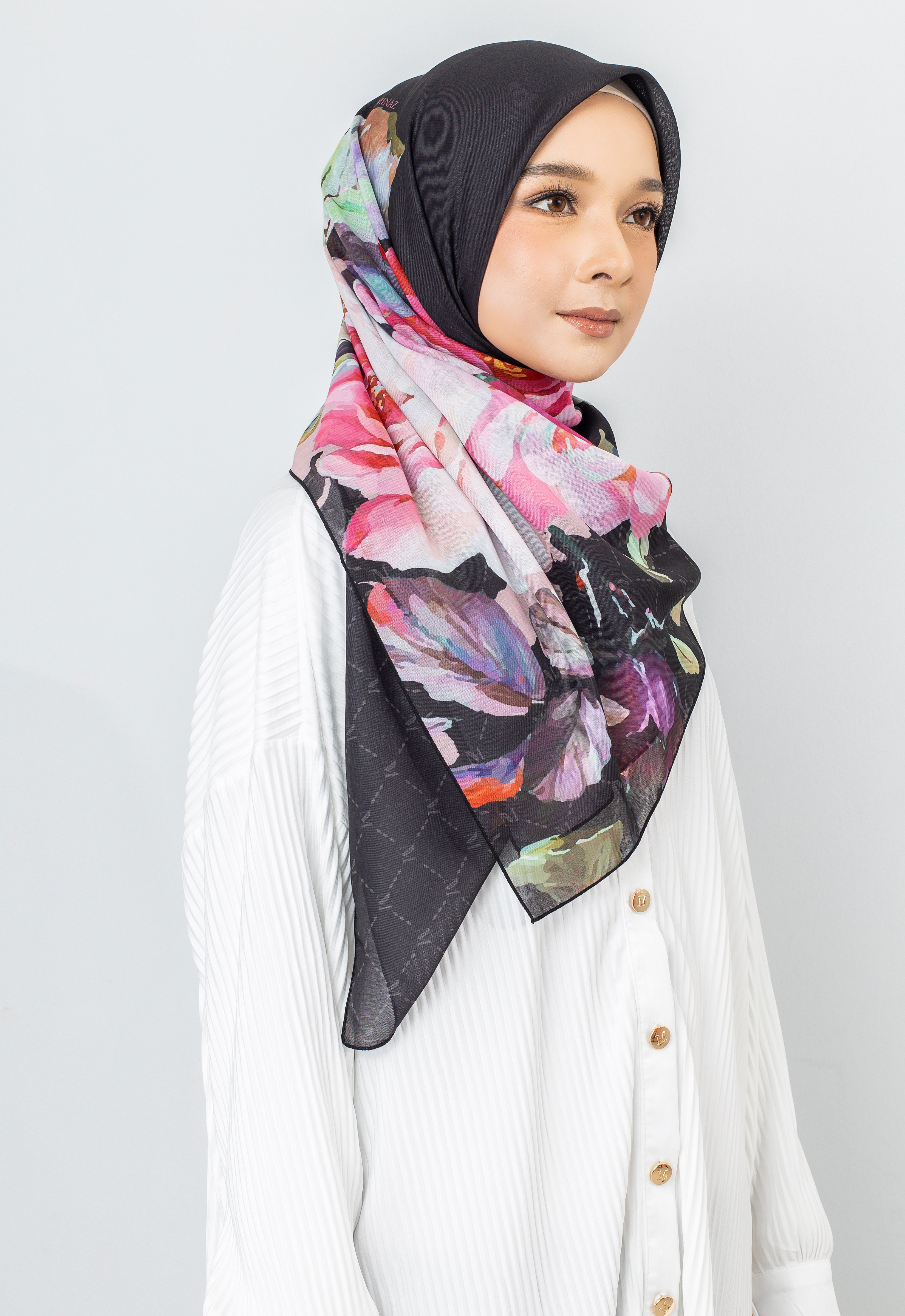 DAHLIA BAWAL - BLACK