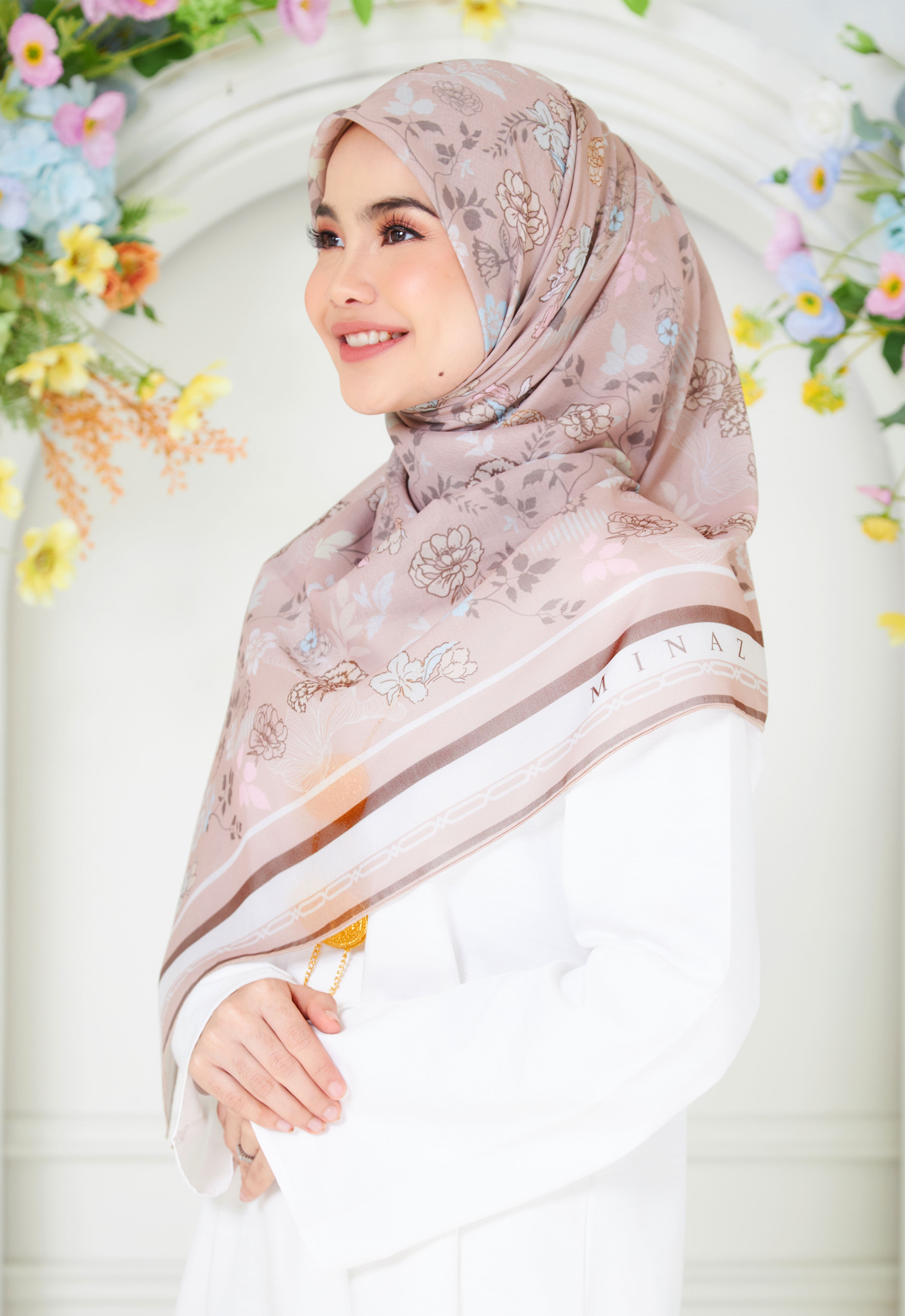 BUNGA BAWAL - NUDE