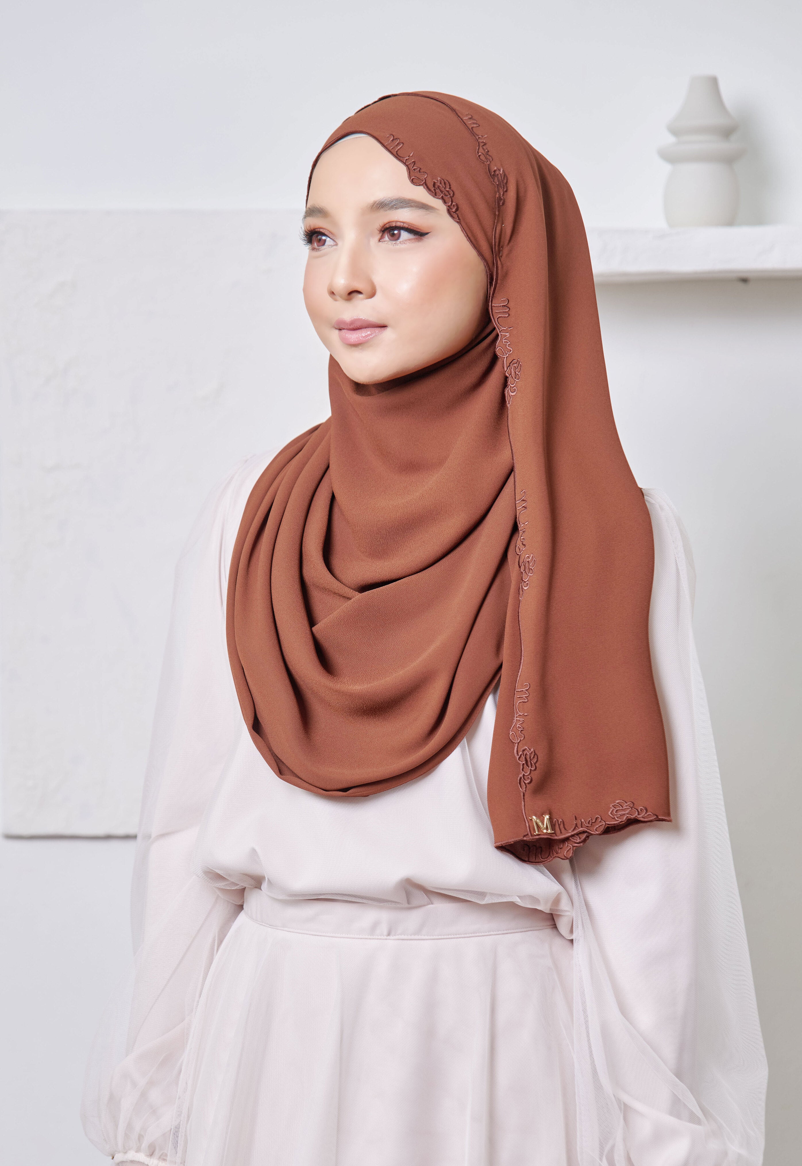 SAREEMA SHAWL - CAMBRIDGE BROWN