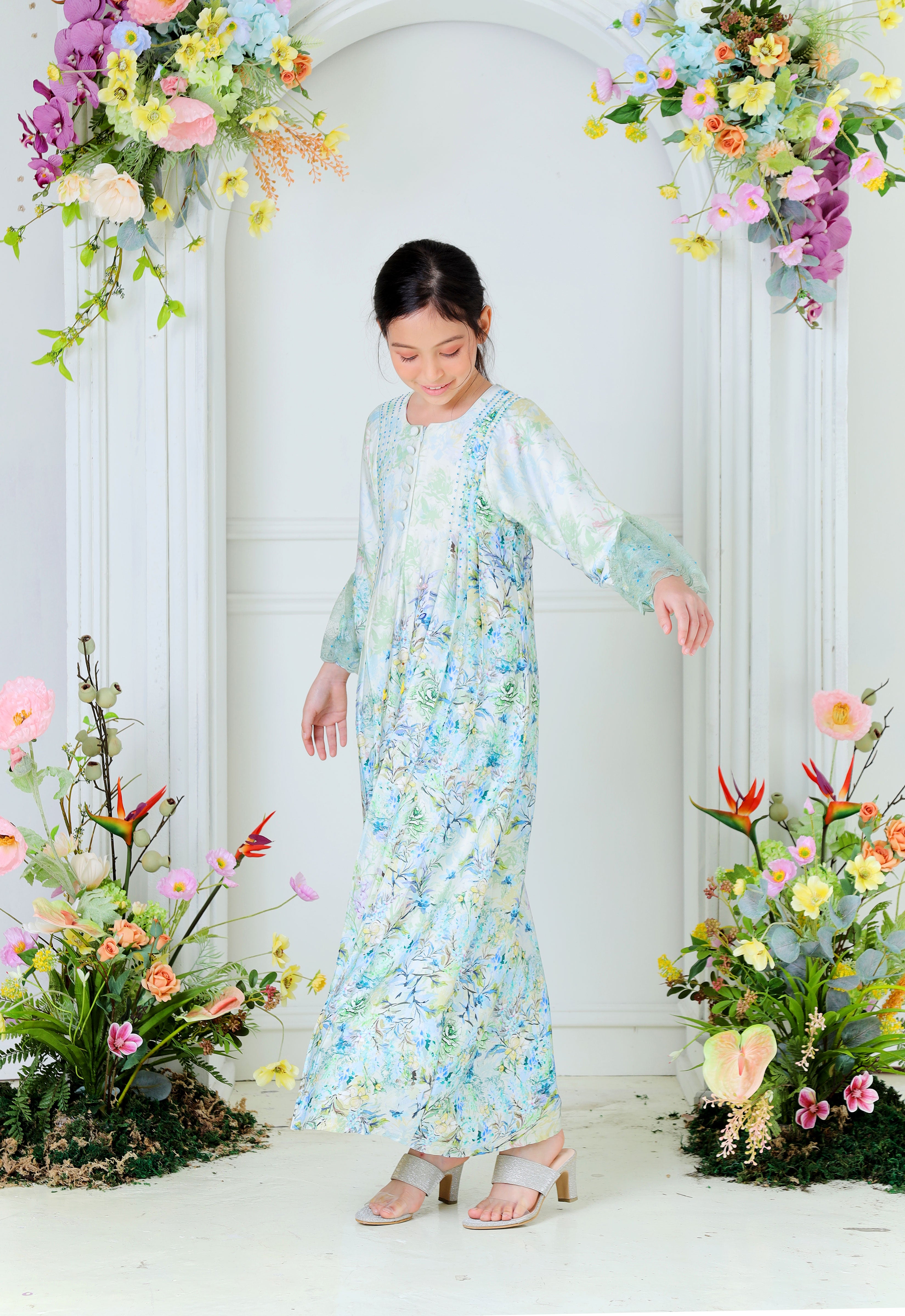 DEENARA KIDS ABAYA - SAGE GREEN