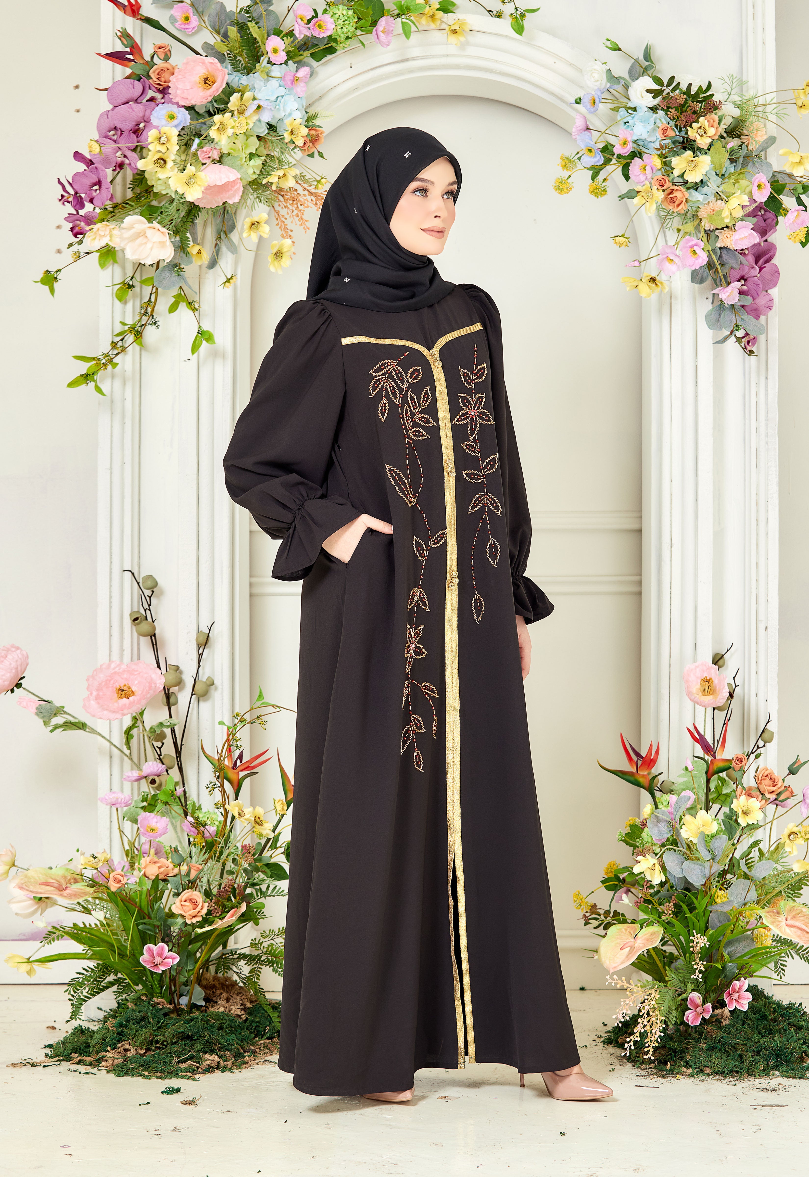 HUMAYRA ABAYA - BLACK
