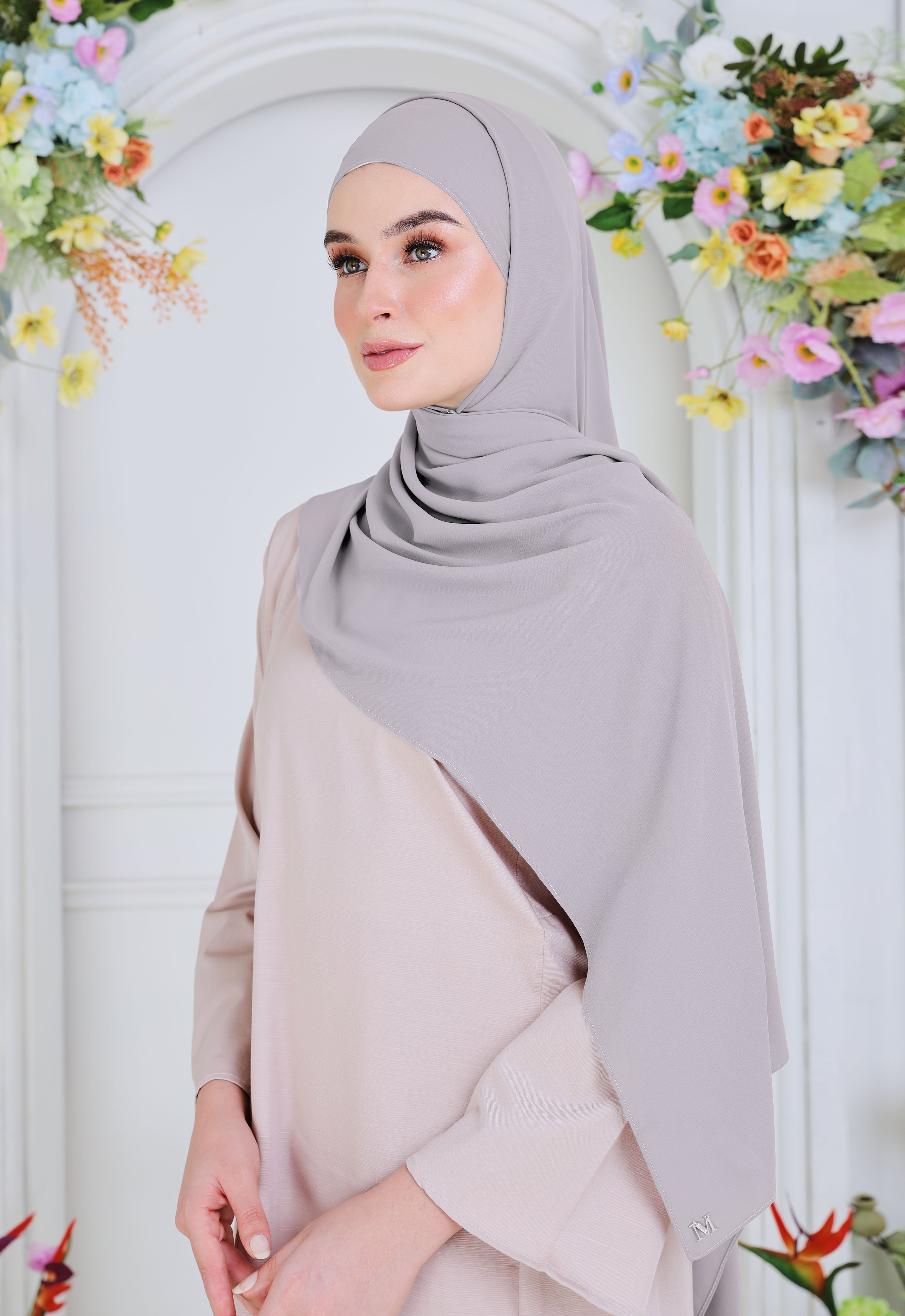 BASIC PLAIN SHAWL - LIGHT GRAY