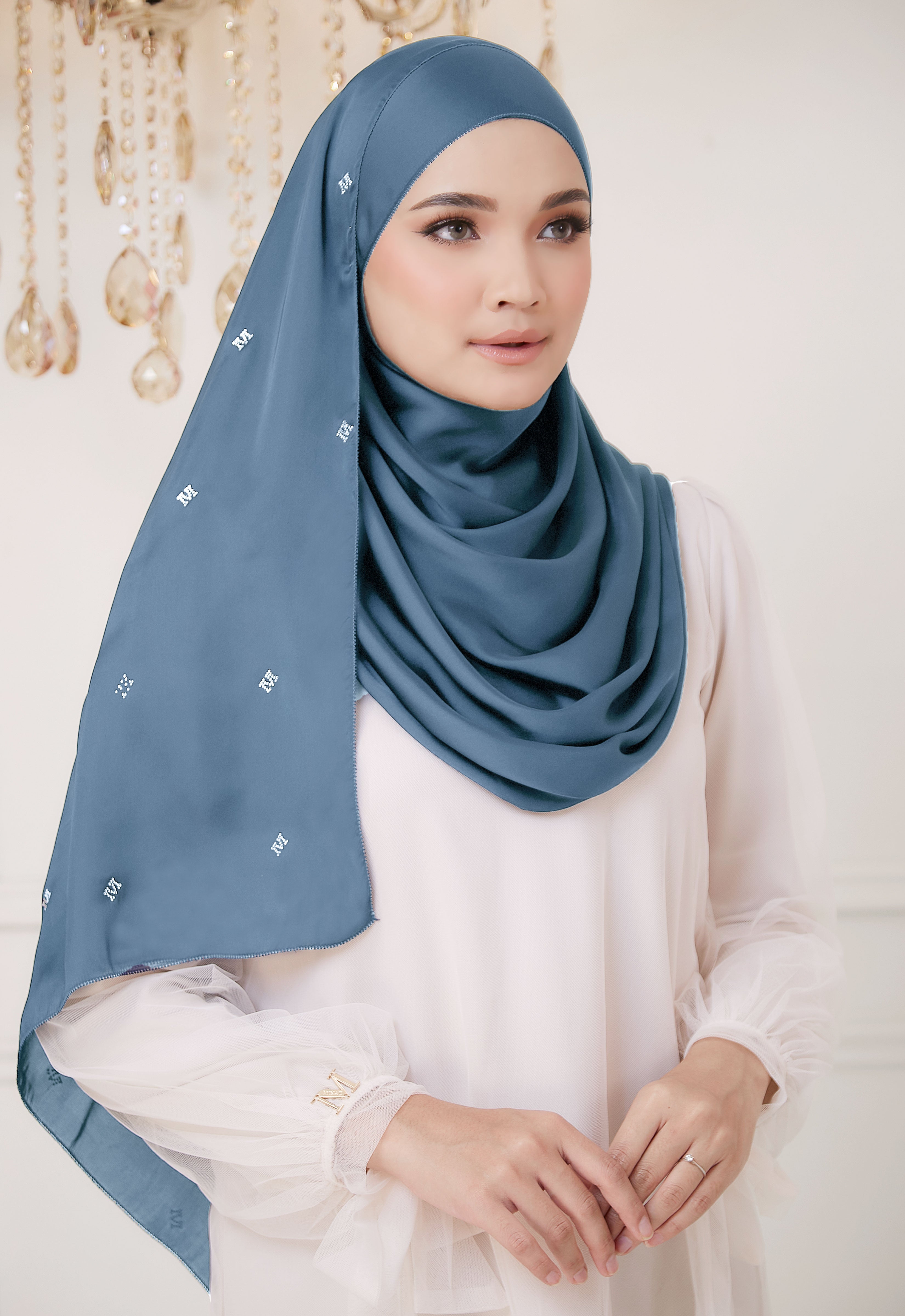 M PLAIN SHAWL - BLUE TELE