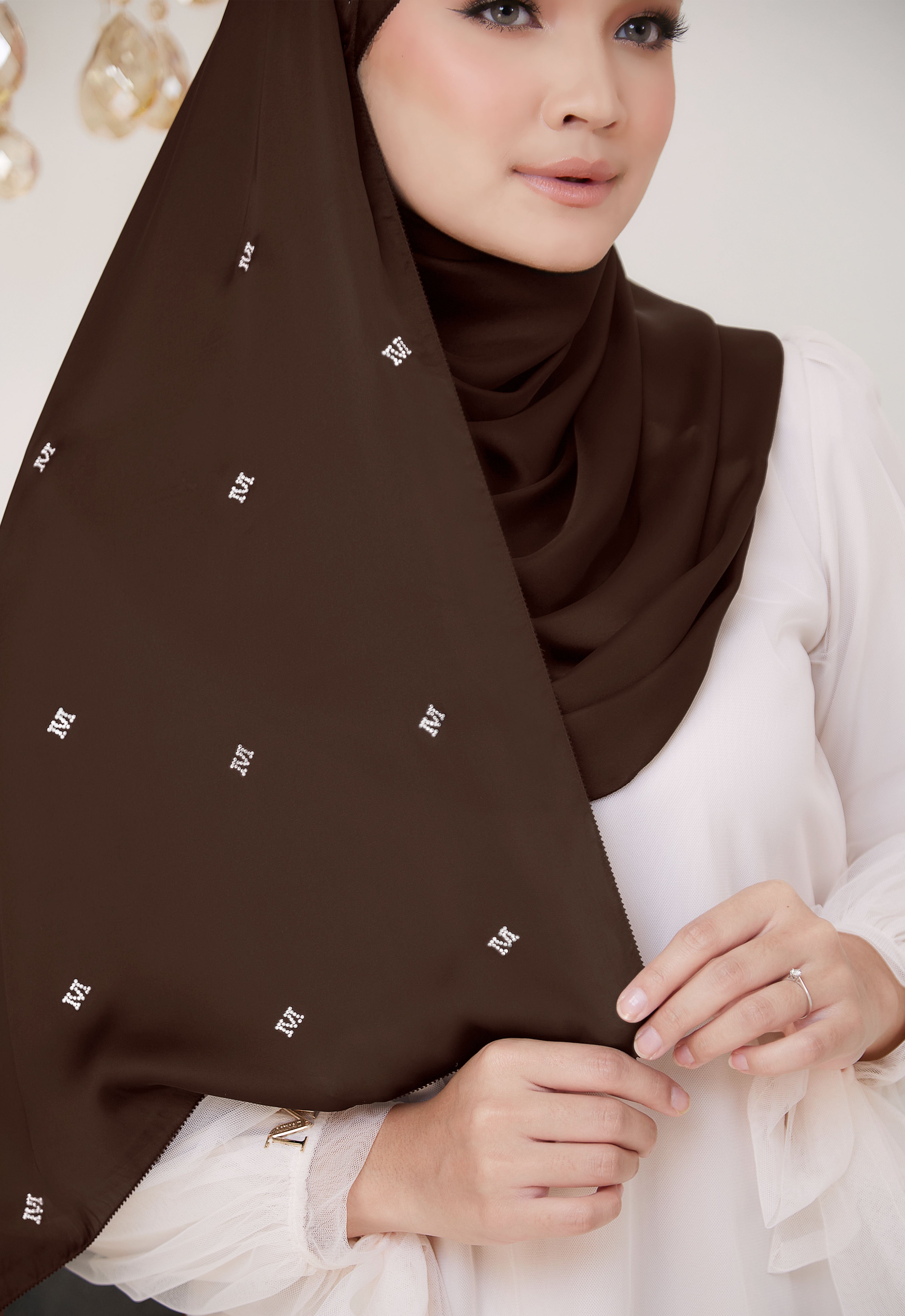 M PLAIN SHAWL - BROWN