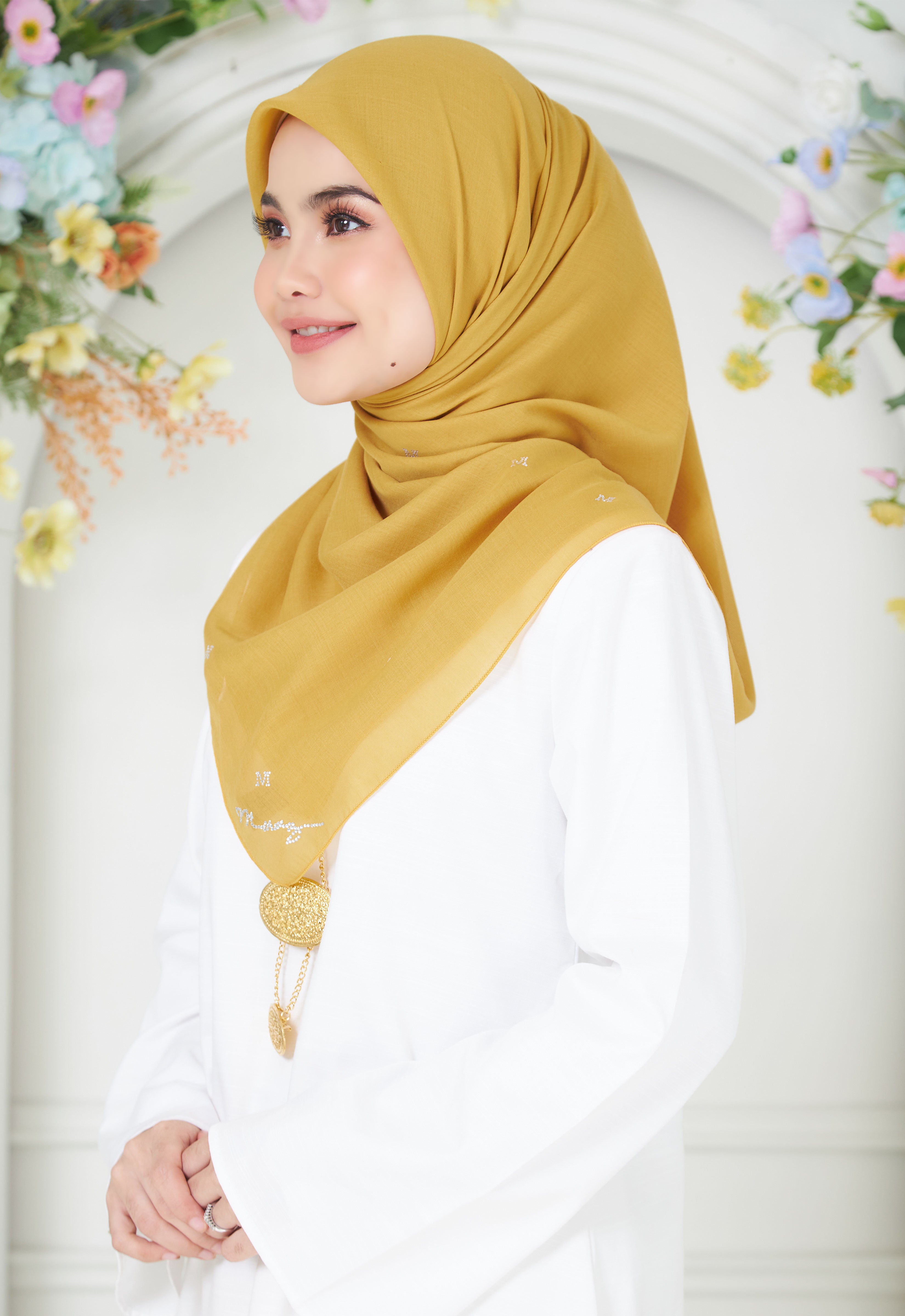PLAIN BAWAL - GOLDEN ROD