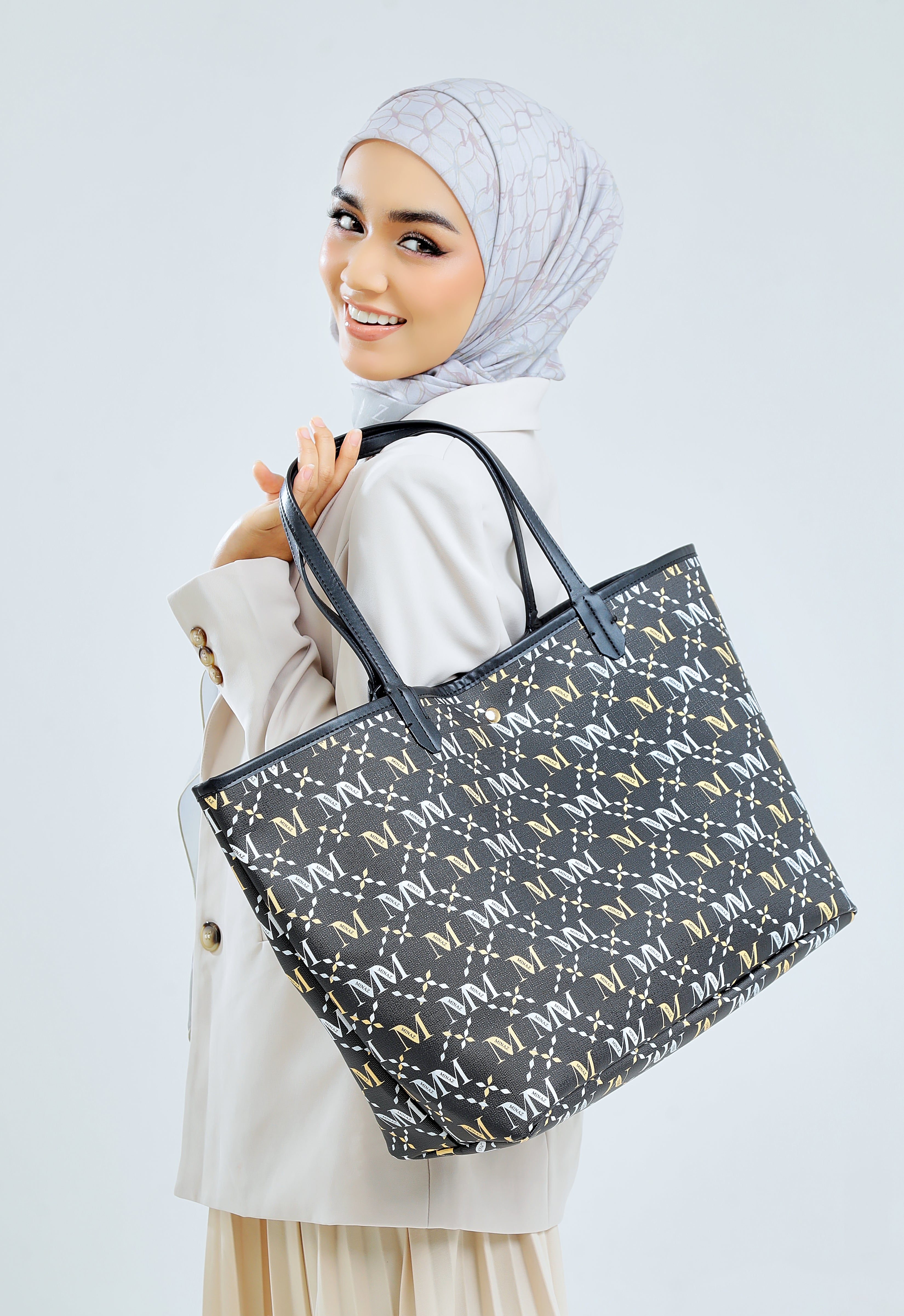 ARYA MONOGRAM TOTE BAG - BLACK