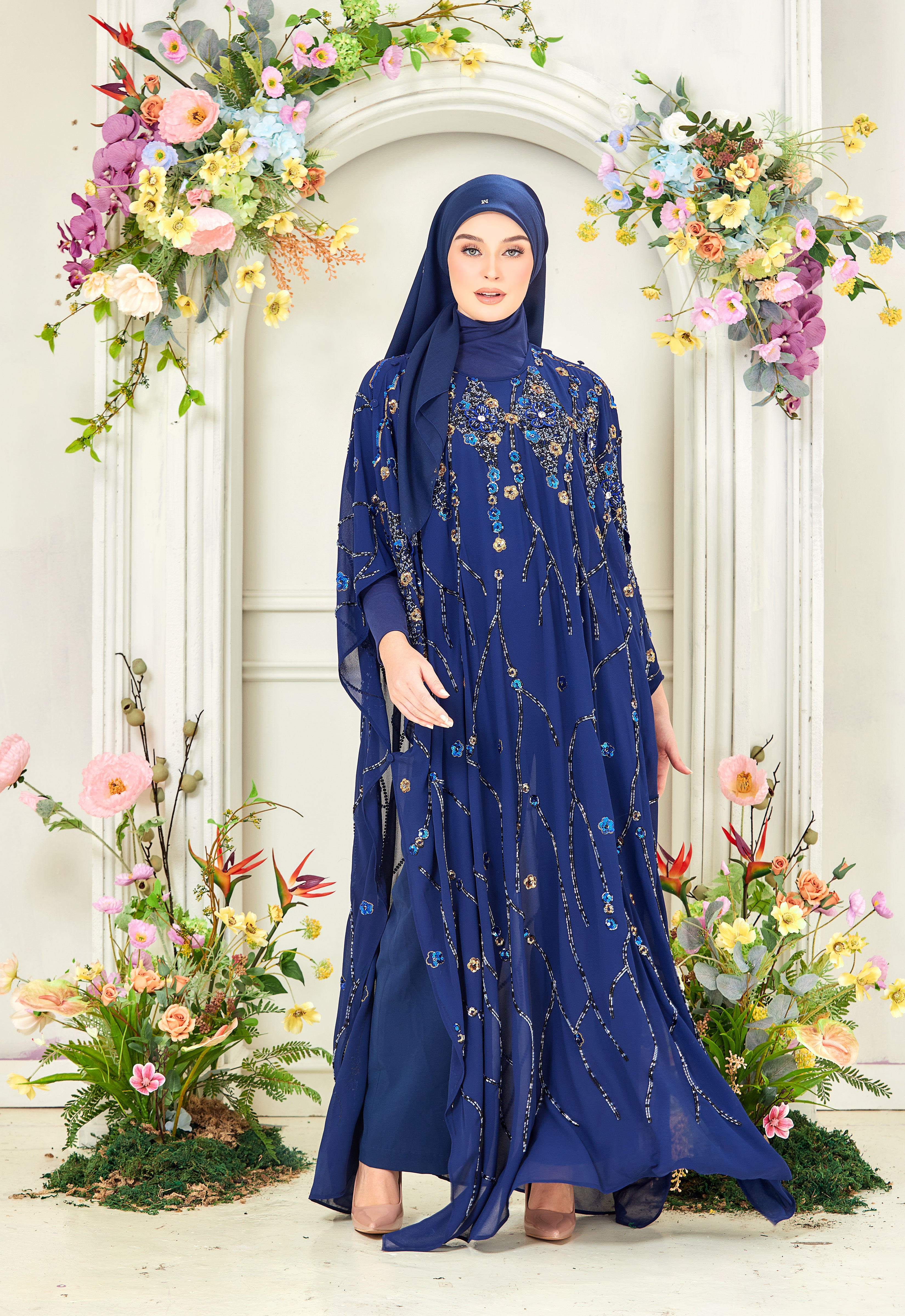 WAFIYAA SUPER LUXE KAFTAN - BLUE