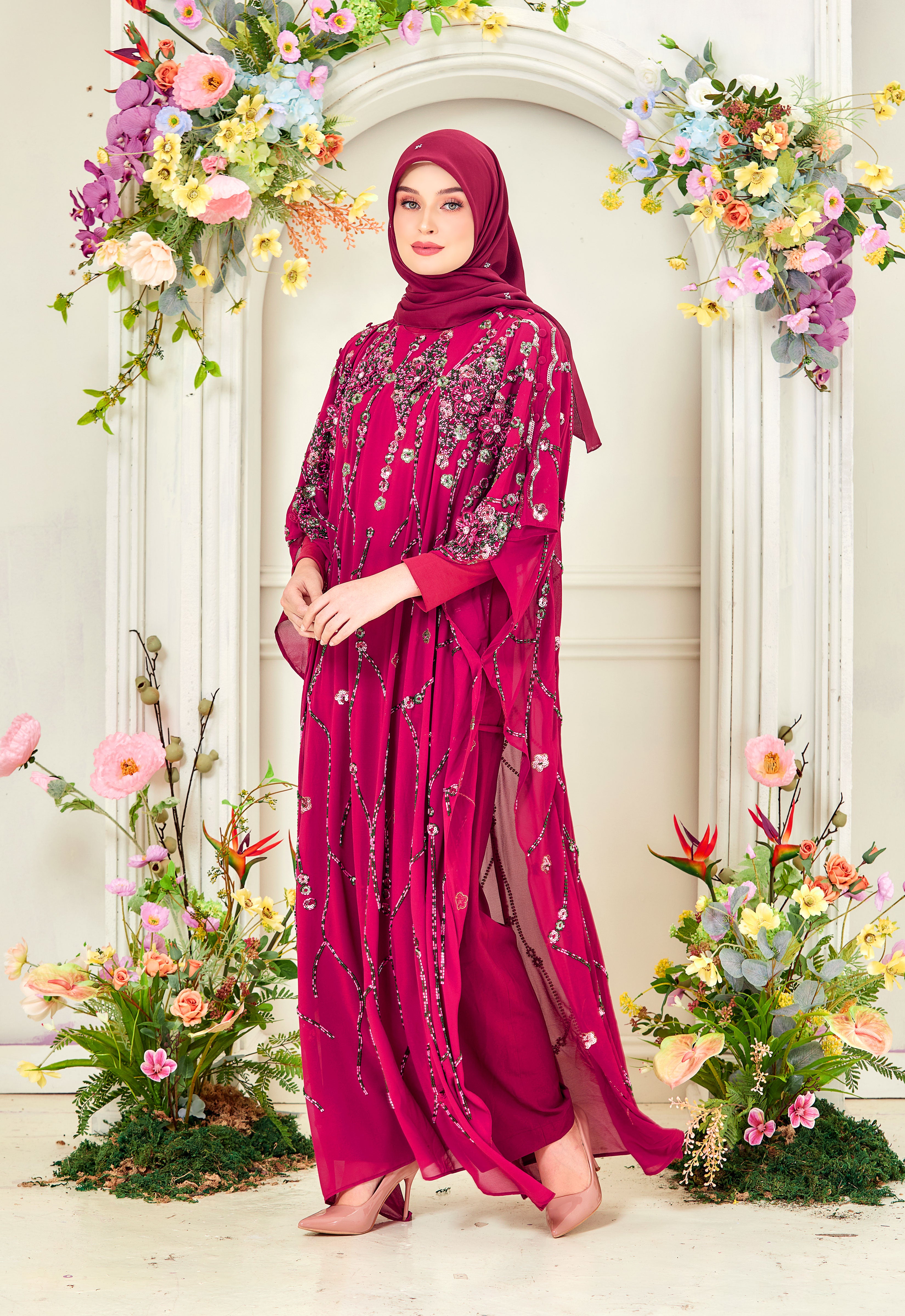 WAFIYAA SUPER LUXE KAFTAN - MAGENTA