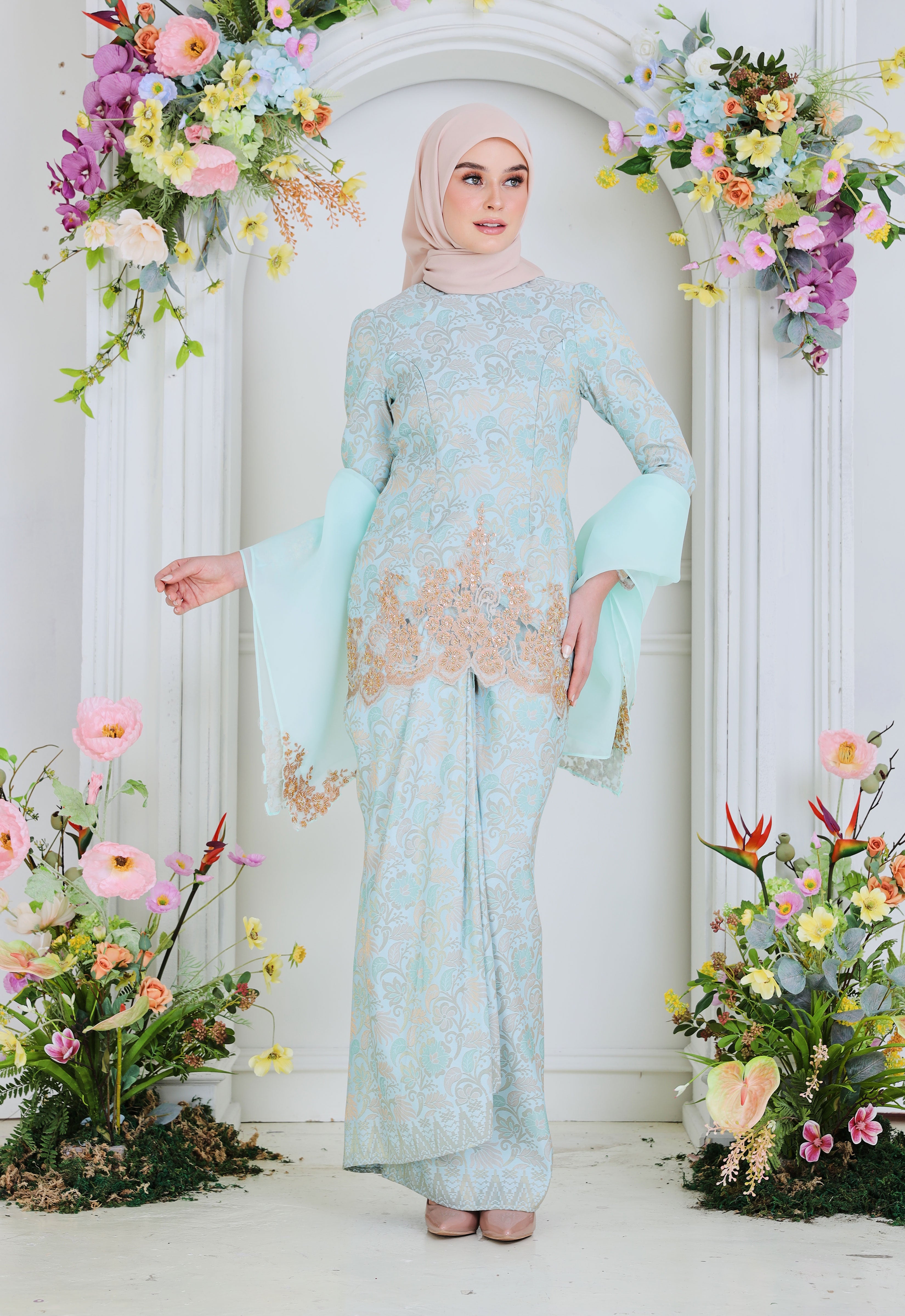 CHE AMINAH LUXE MINI KEBAYA - FROZEN BLUE