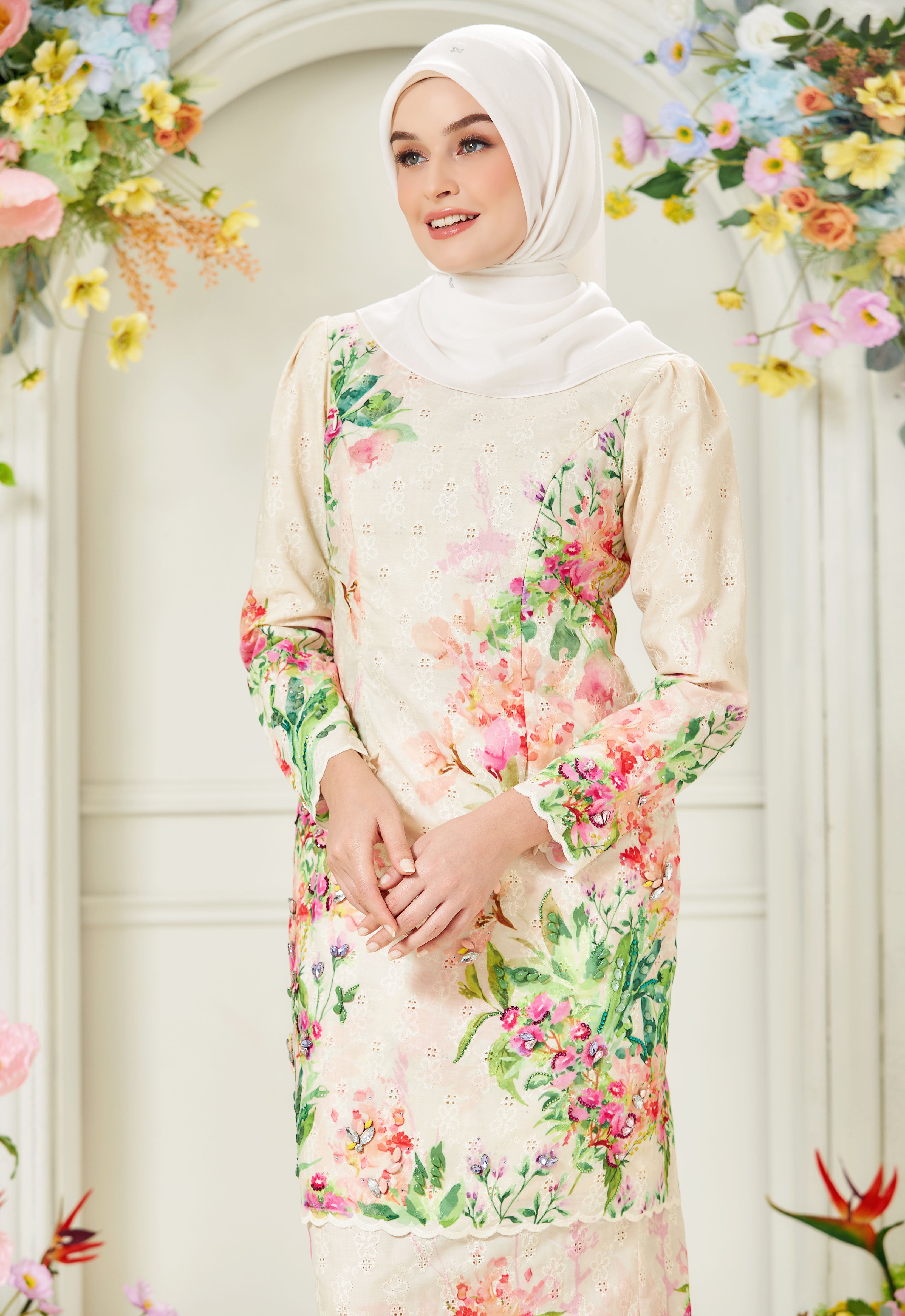 JOANNA KURUNG - CREAM