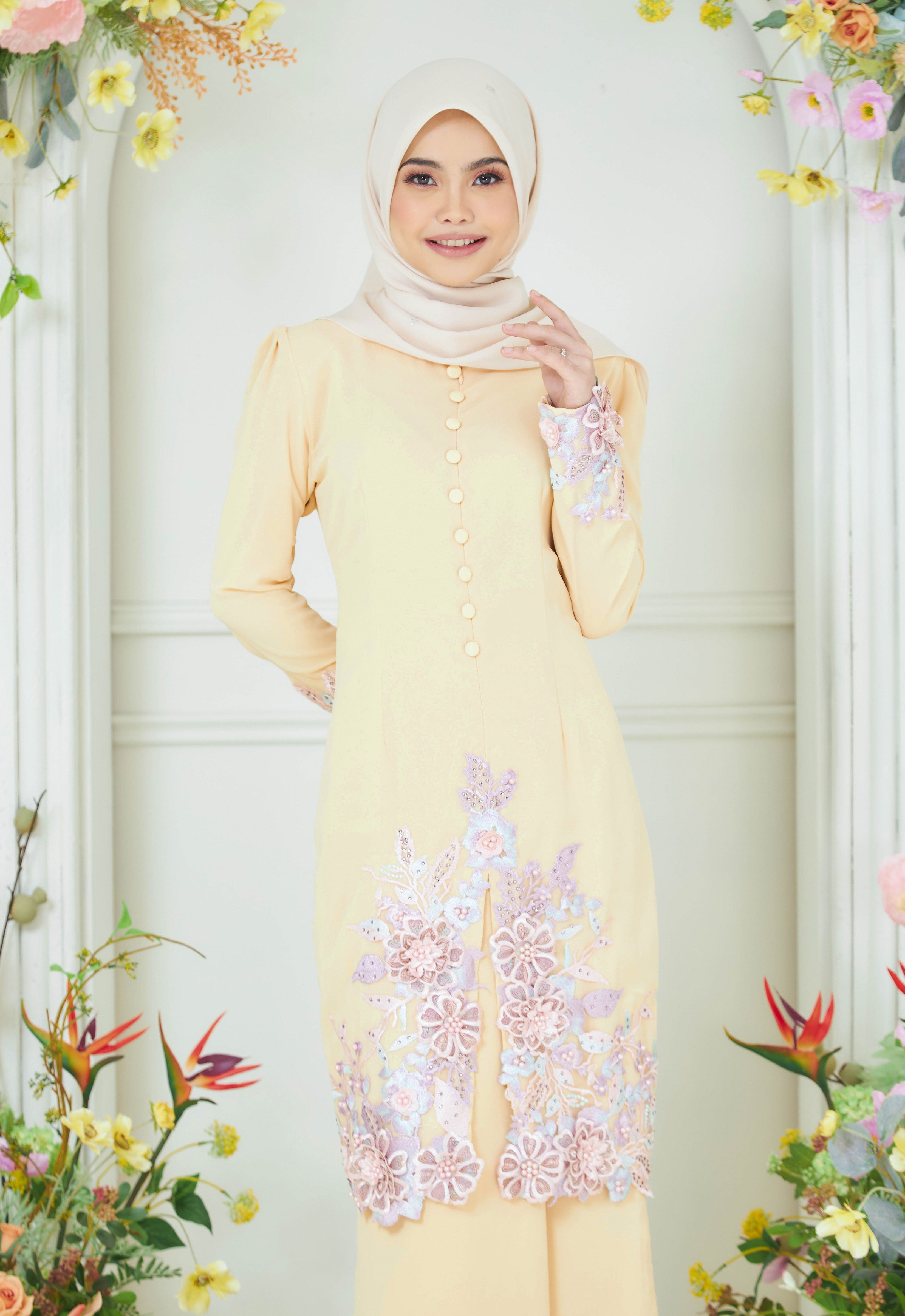 KHADEEJA KEBAYA - SOFT YELLOW