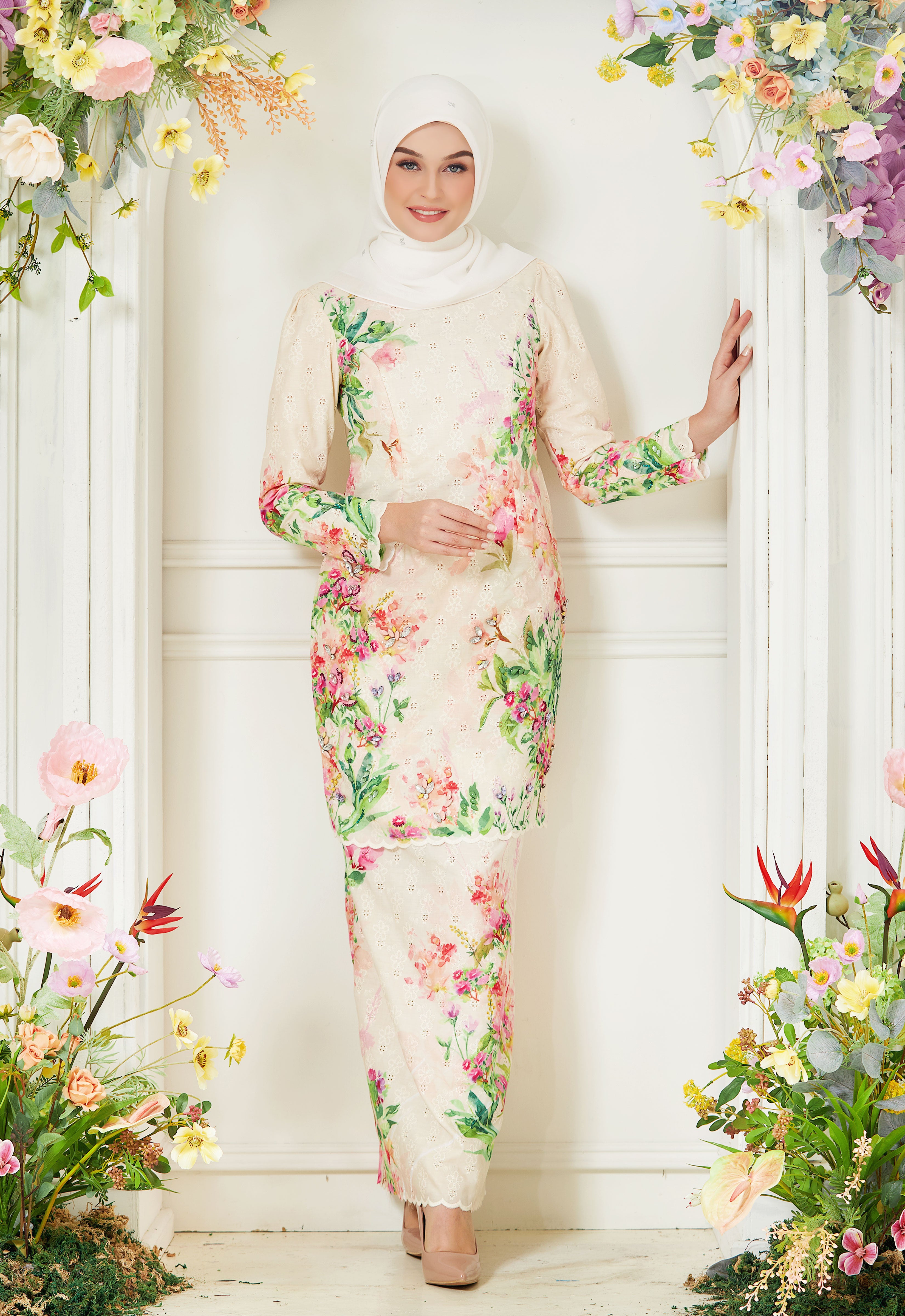 JOANNA KURUNG - CREAM