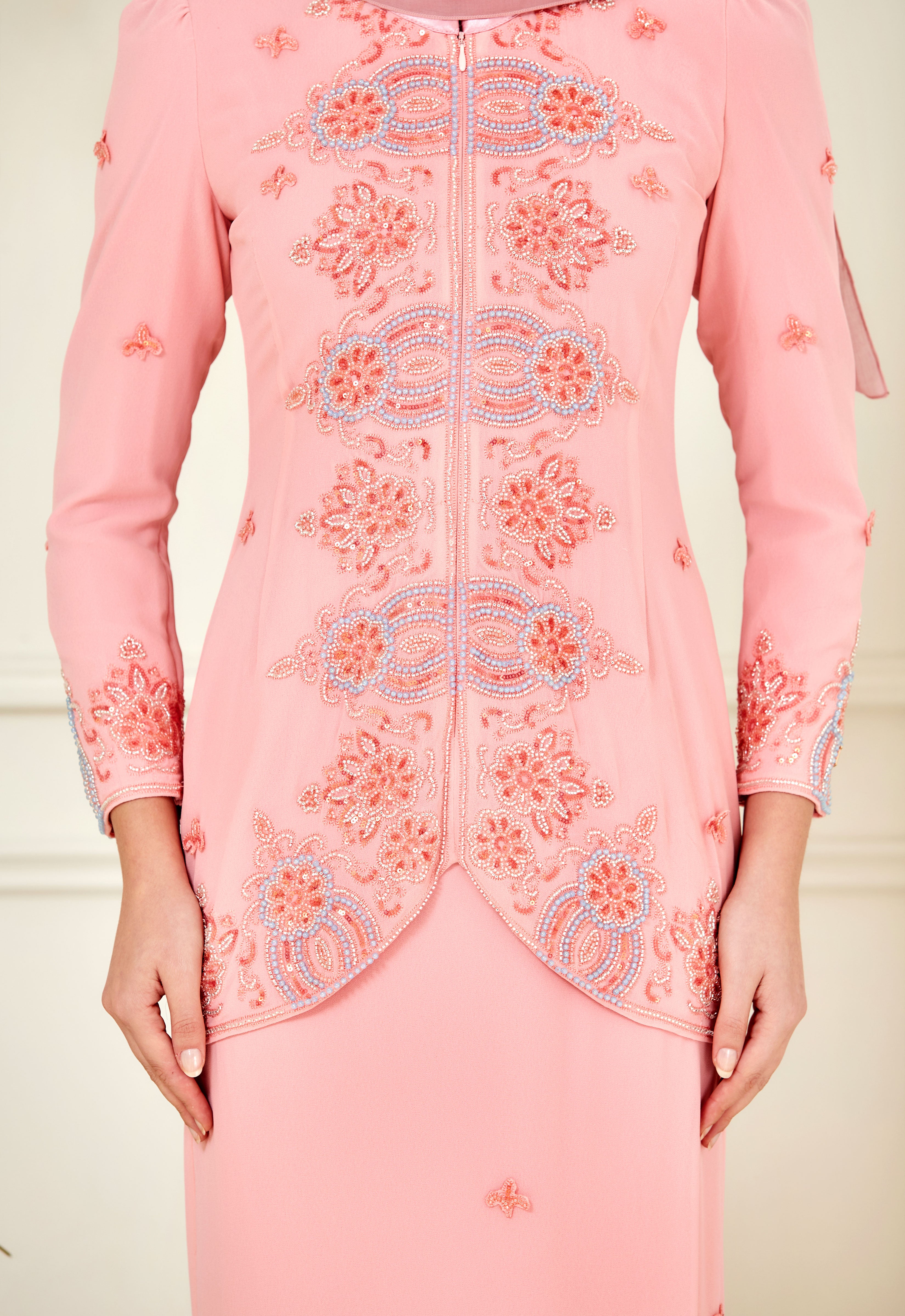 ARYA LUXE MINI KEBAYA - PEACH PEARL