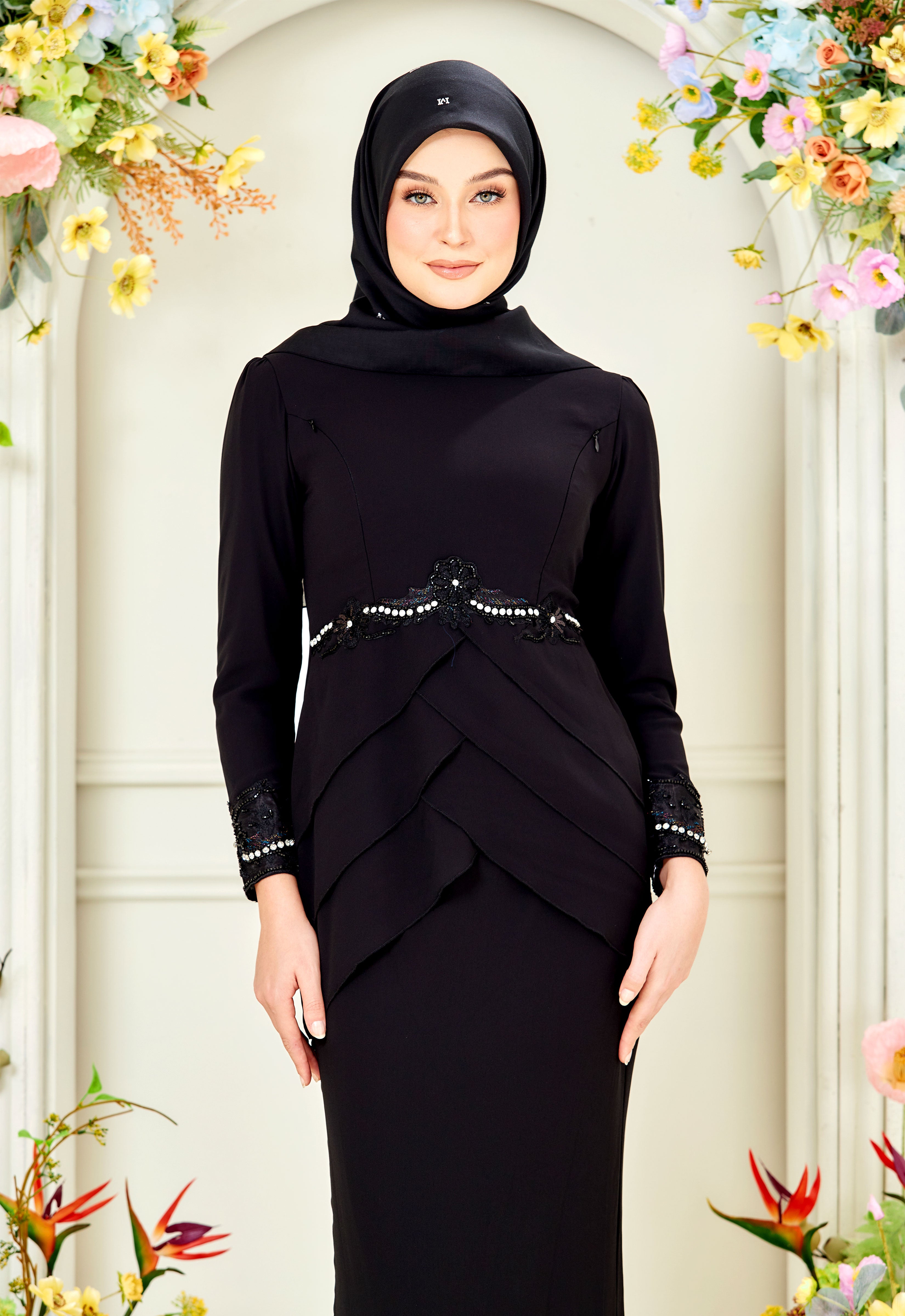NADEERA KURUNG - BLACK