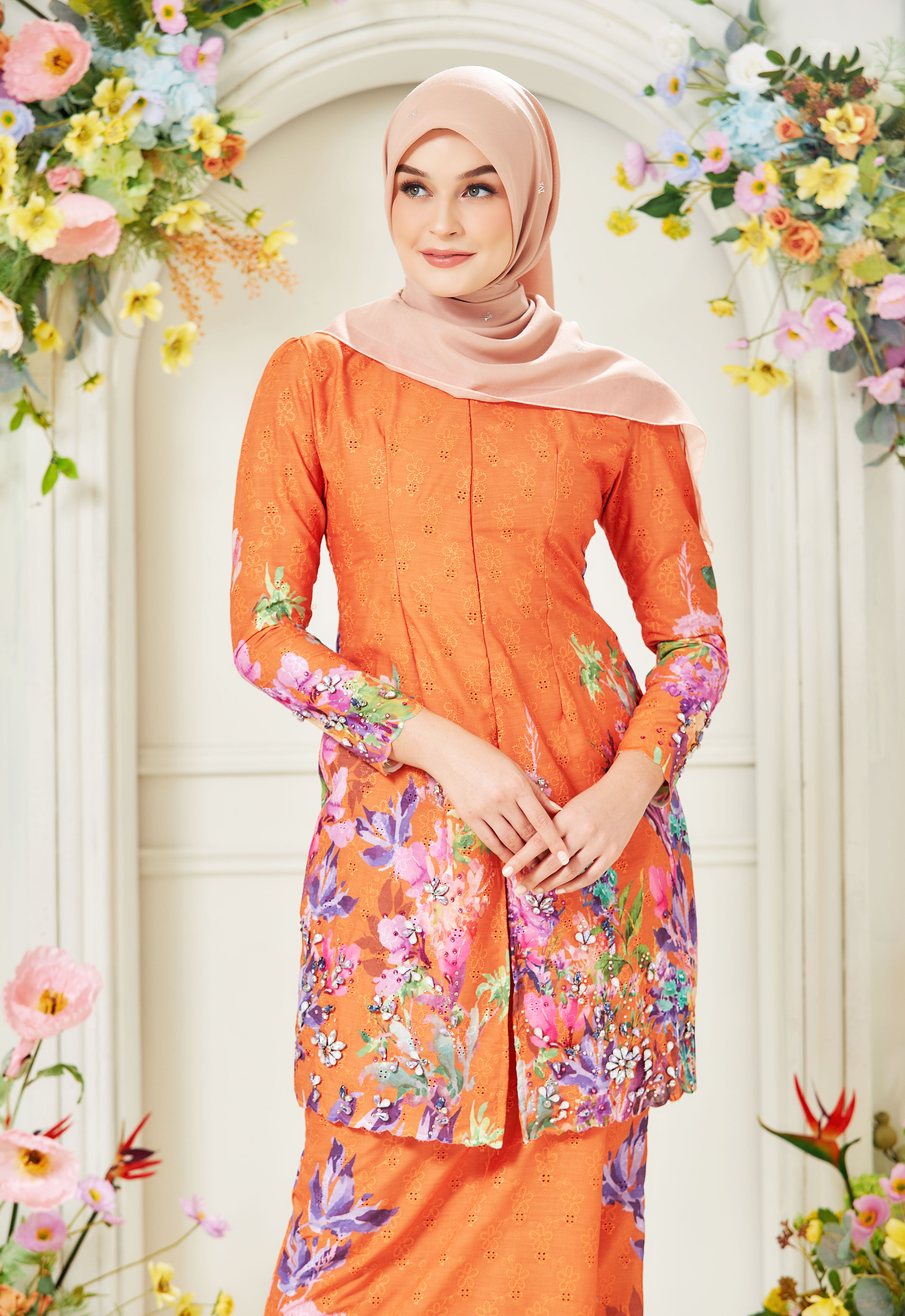 JOANNA KEBAYA - ORANGE BUTTER