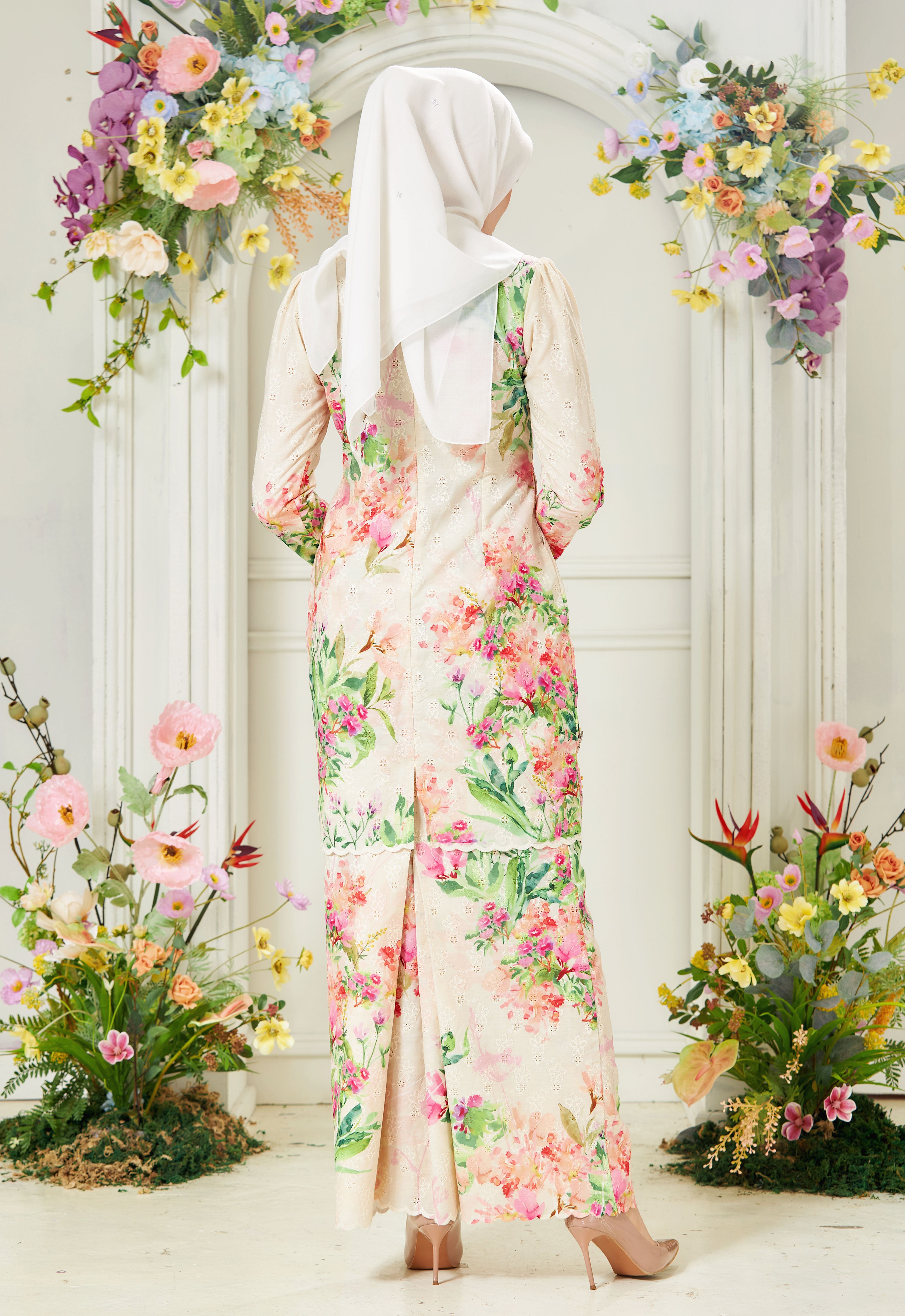 JOANNA KURUNG - CREAM