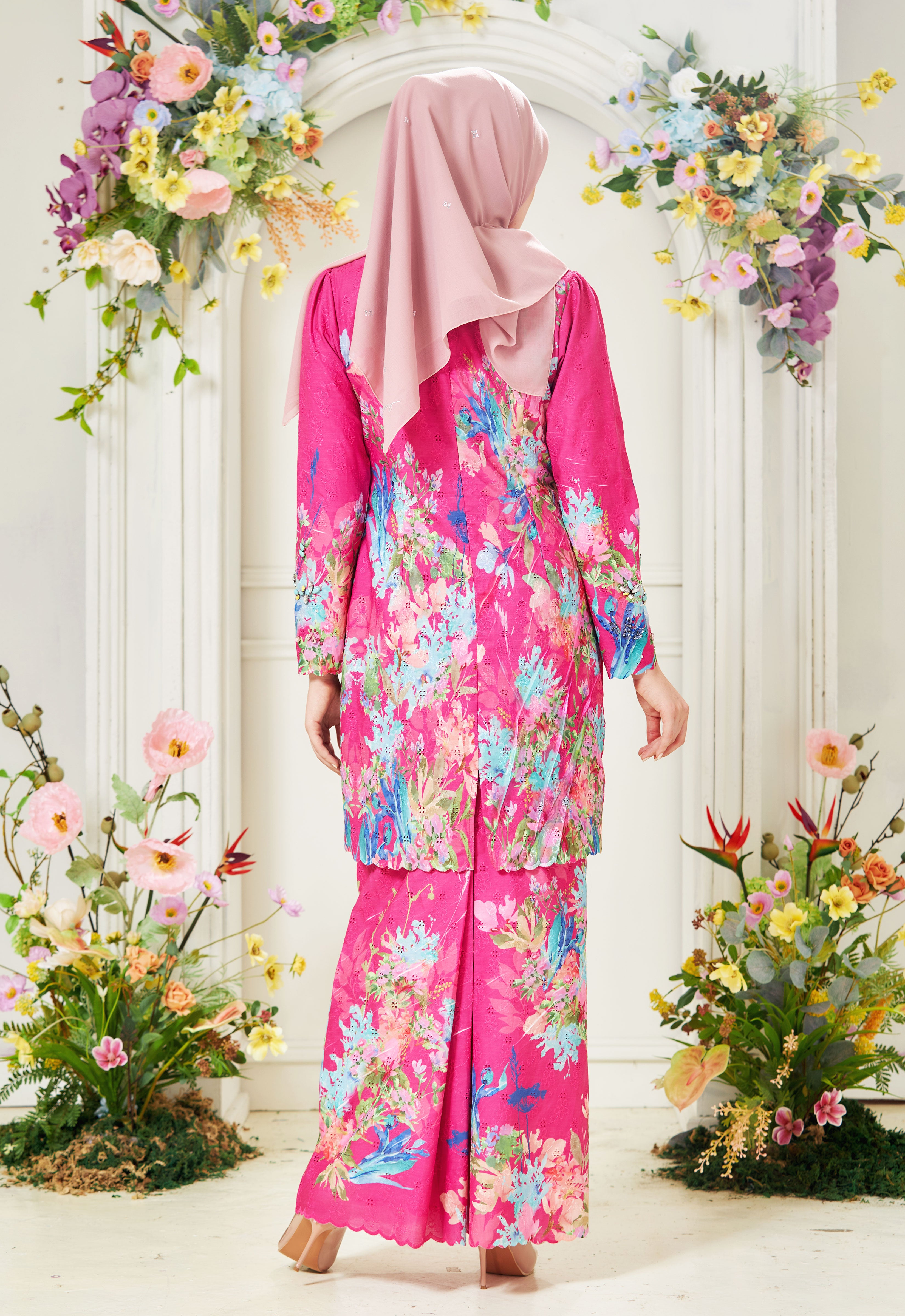 JOANNA KURUNG - MAGENTA