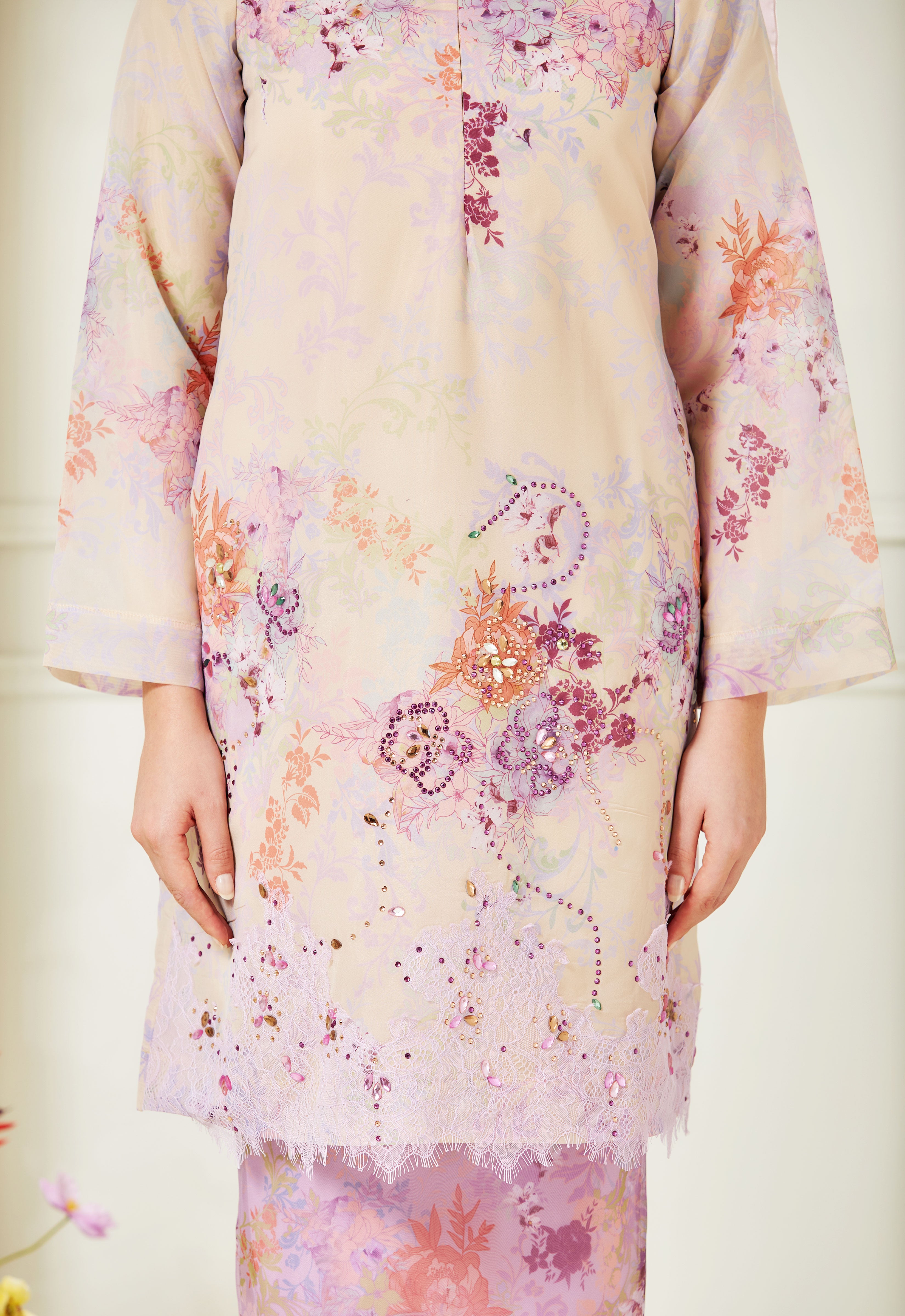 ROZELLA RIAW KURUNG - LILAC CREAM