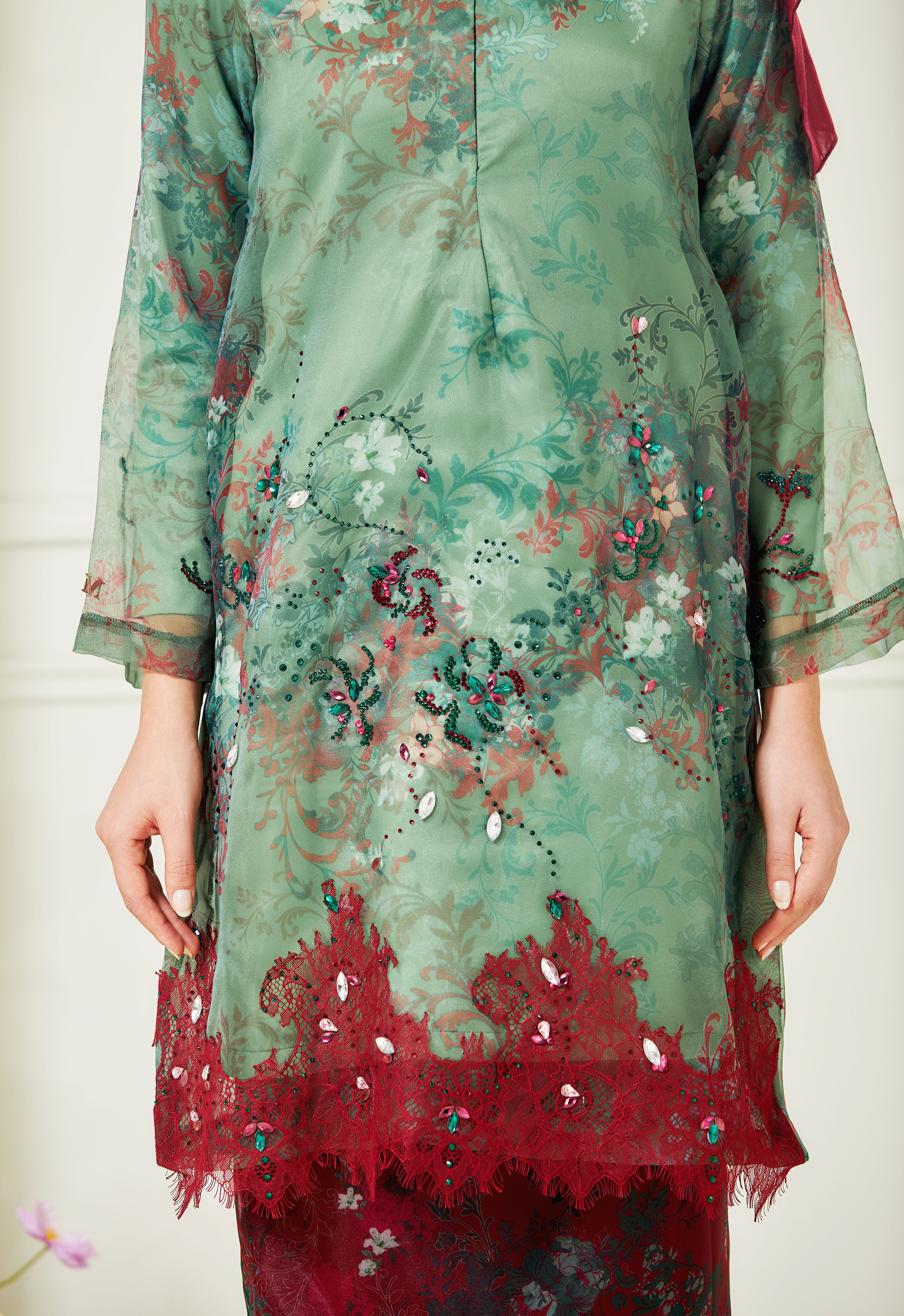 ROZELLA RIAW KURUNG - RED GREEN