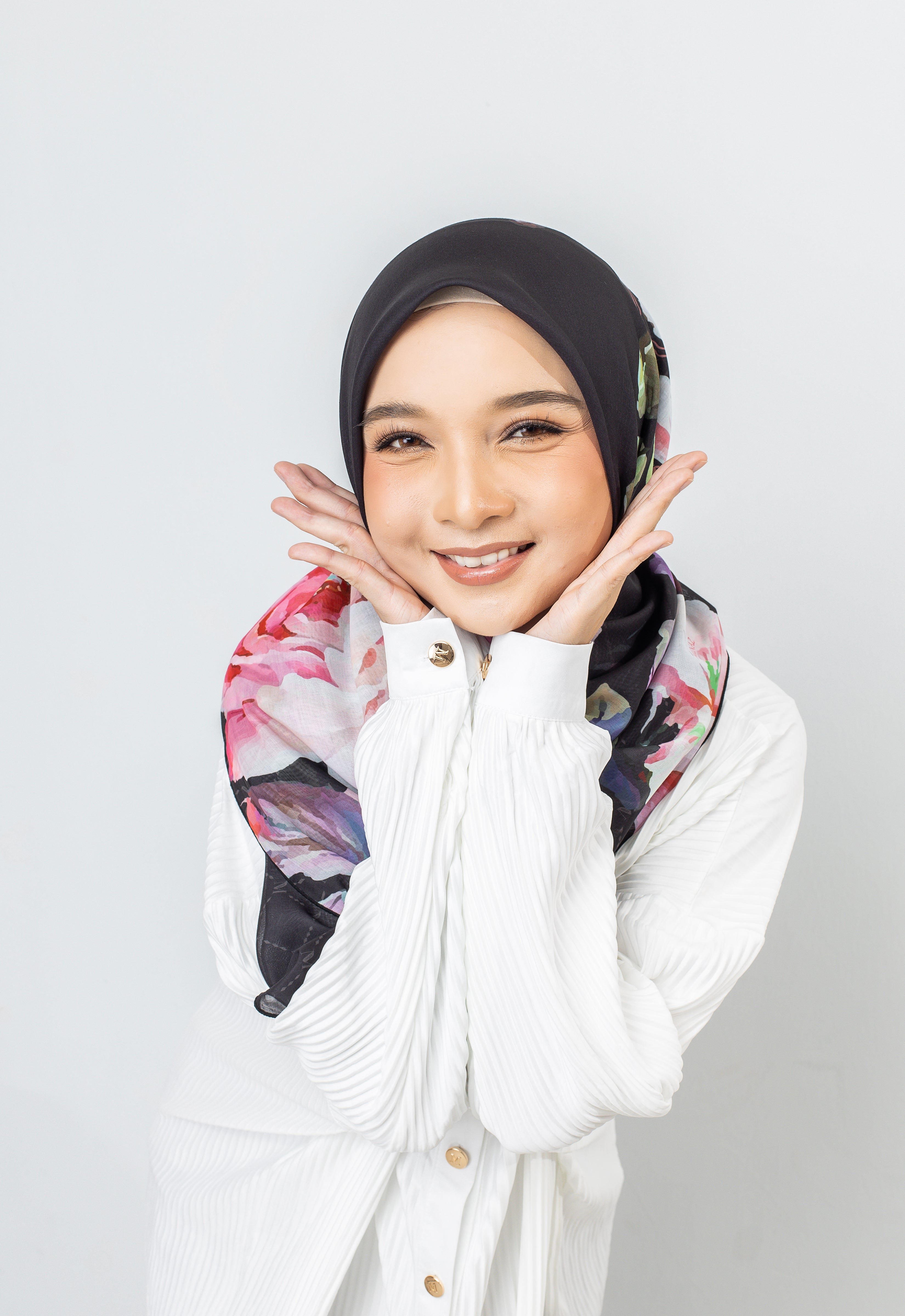 DAHLIA BAWAL - BLACK