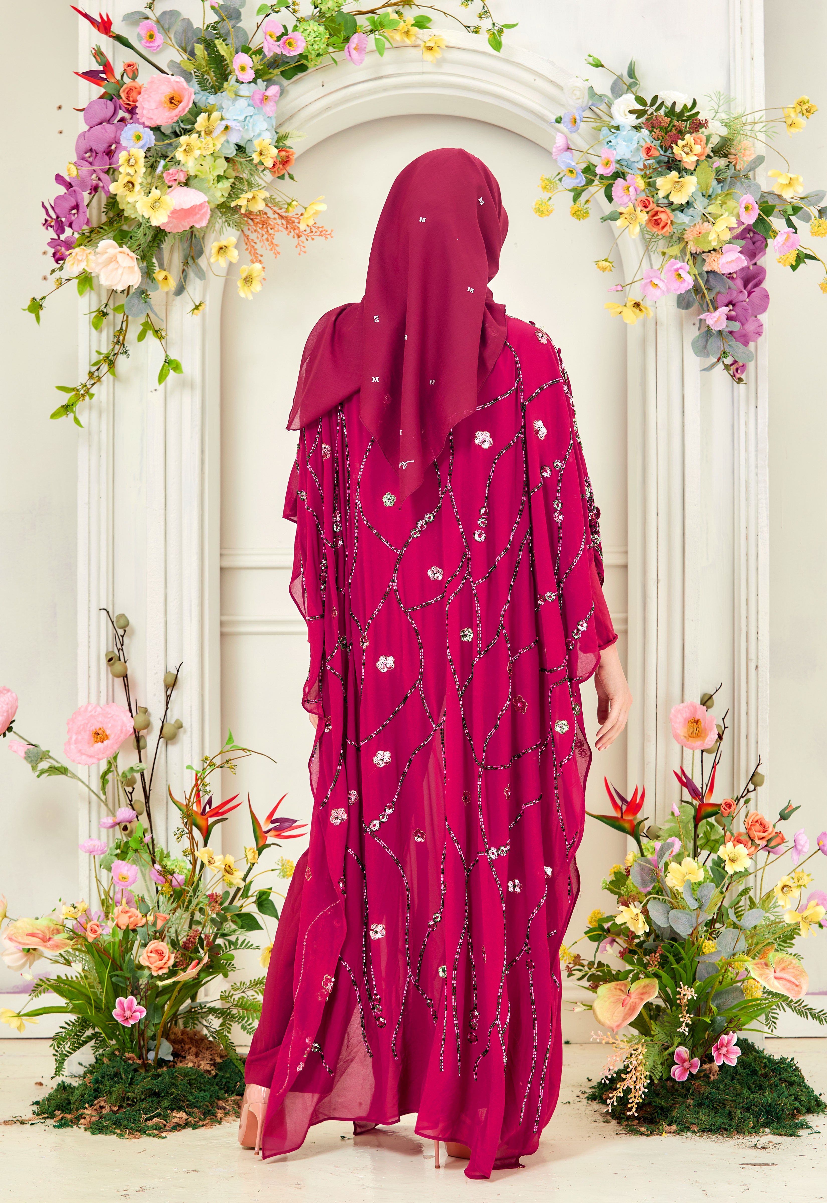 WAFIYAA SUPER LUXE KAFTAN - MAGENTA
