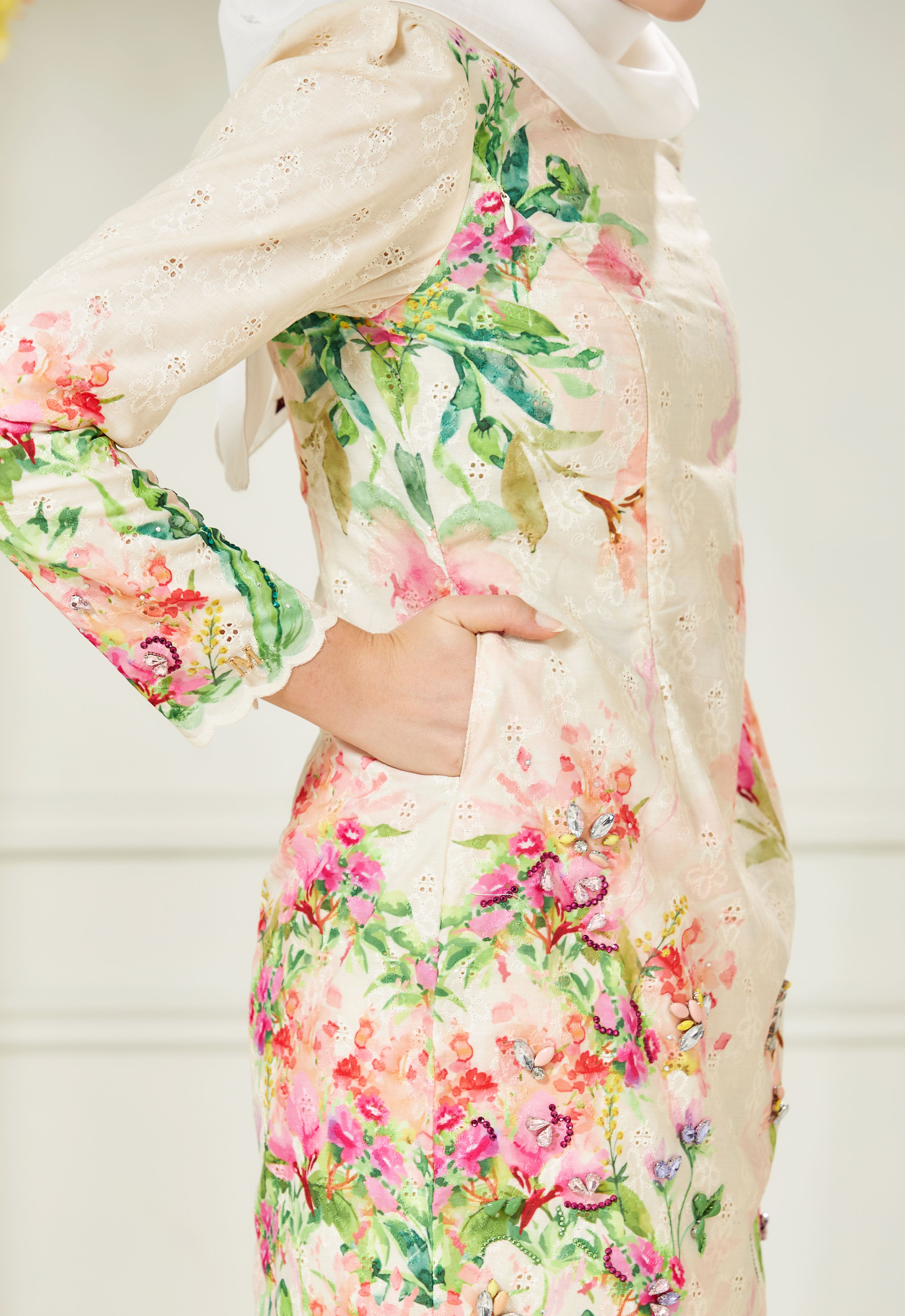 JOANNA KURUNG - CREAM