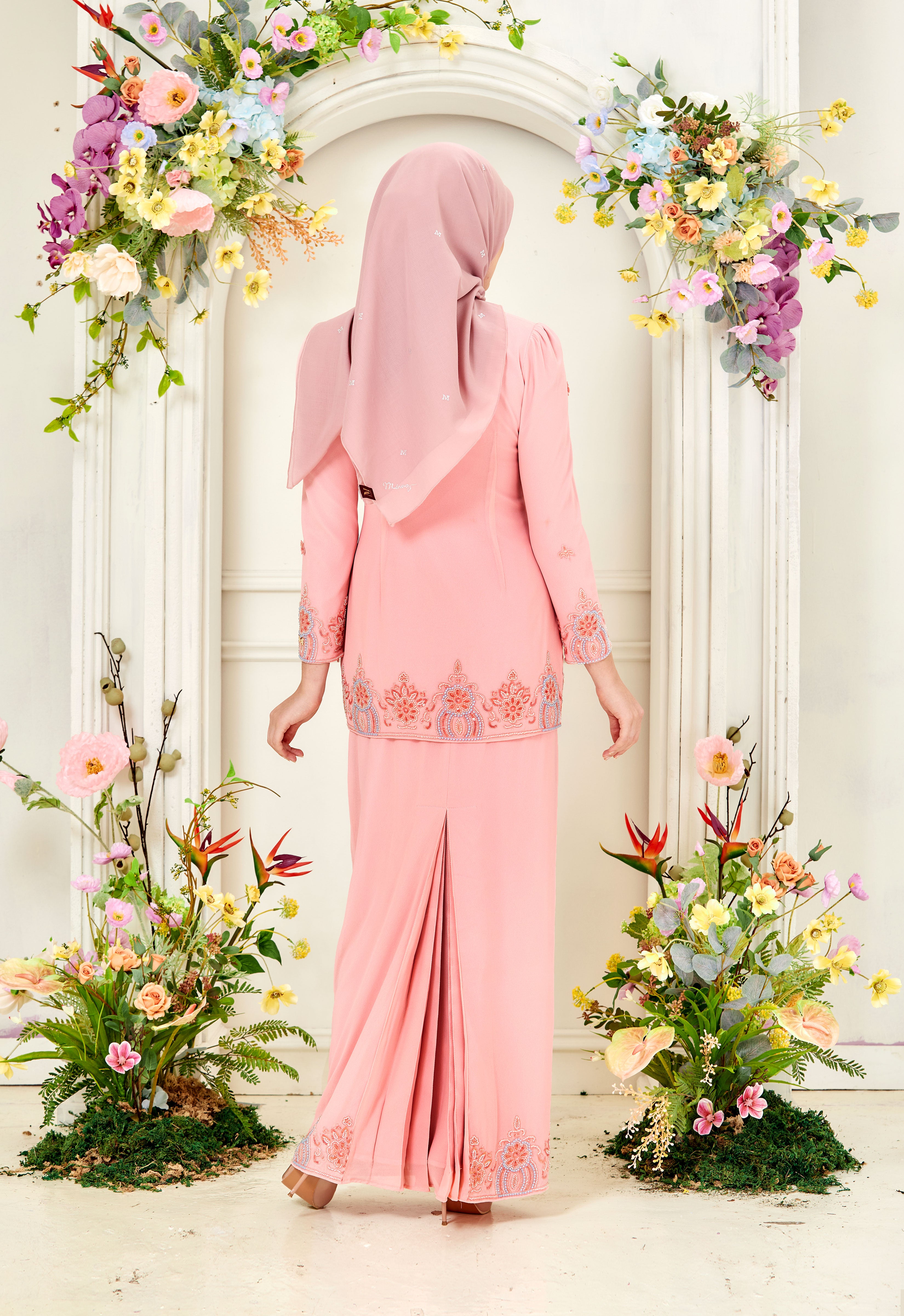 ARYA LUXE MINI KEBAYA - PEACH PEARL