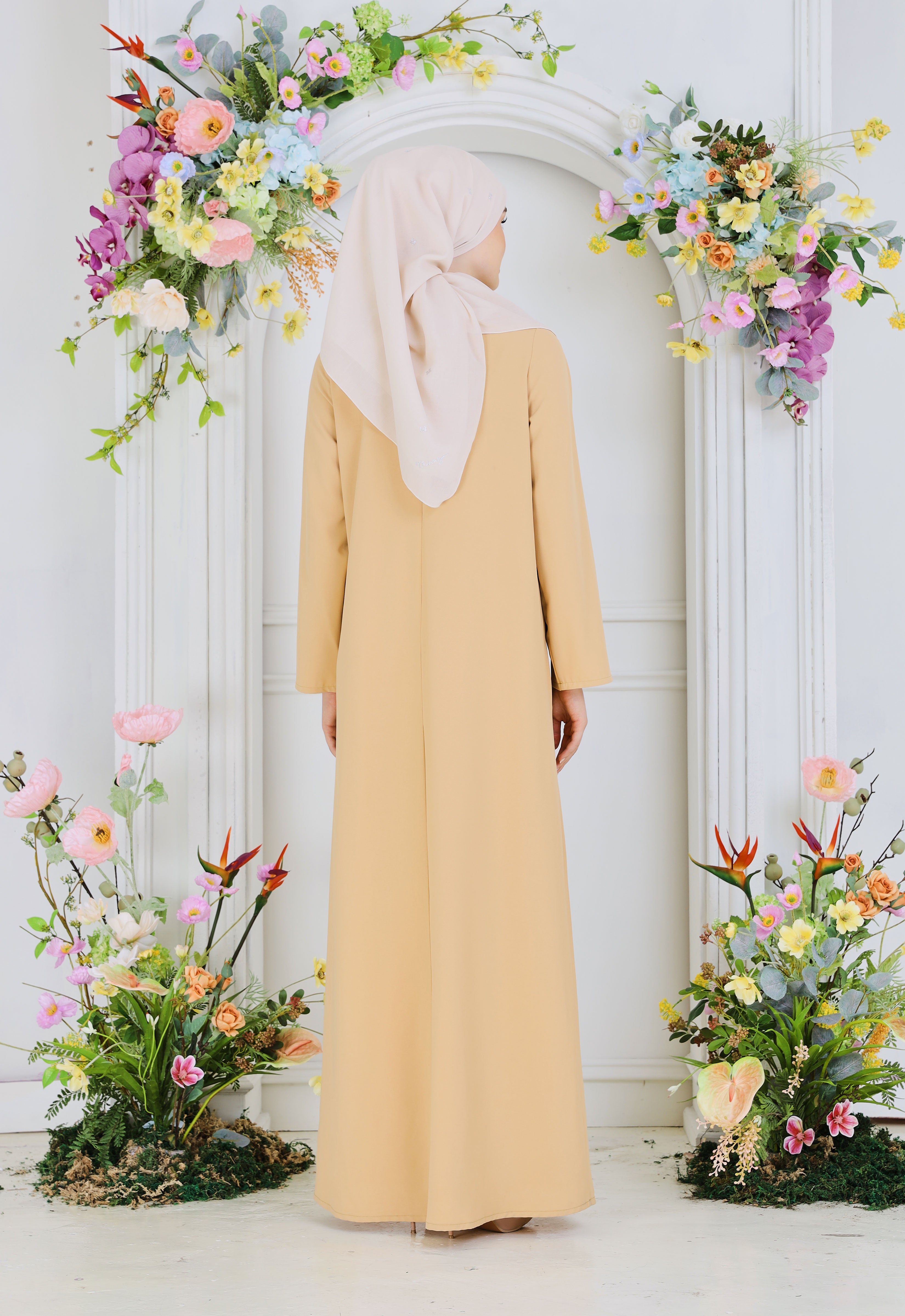 ZEHRA ABAYA - LIGHT BROWN