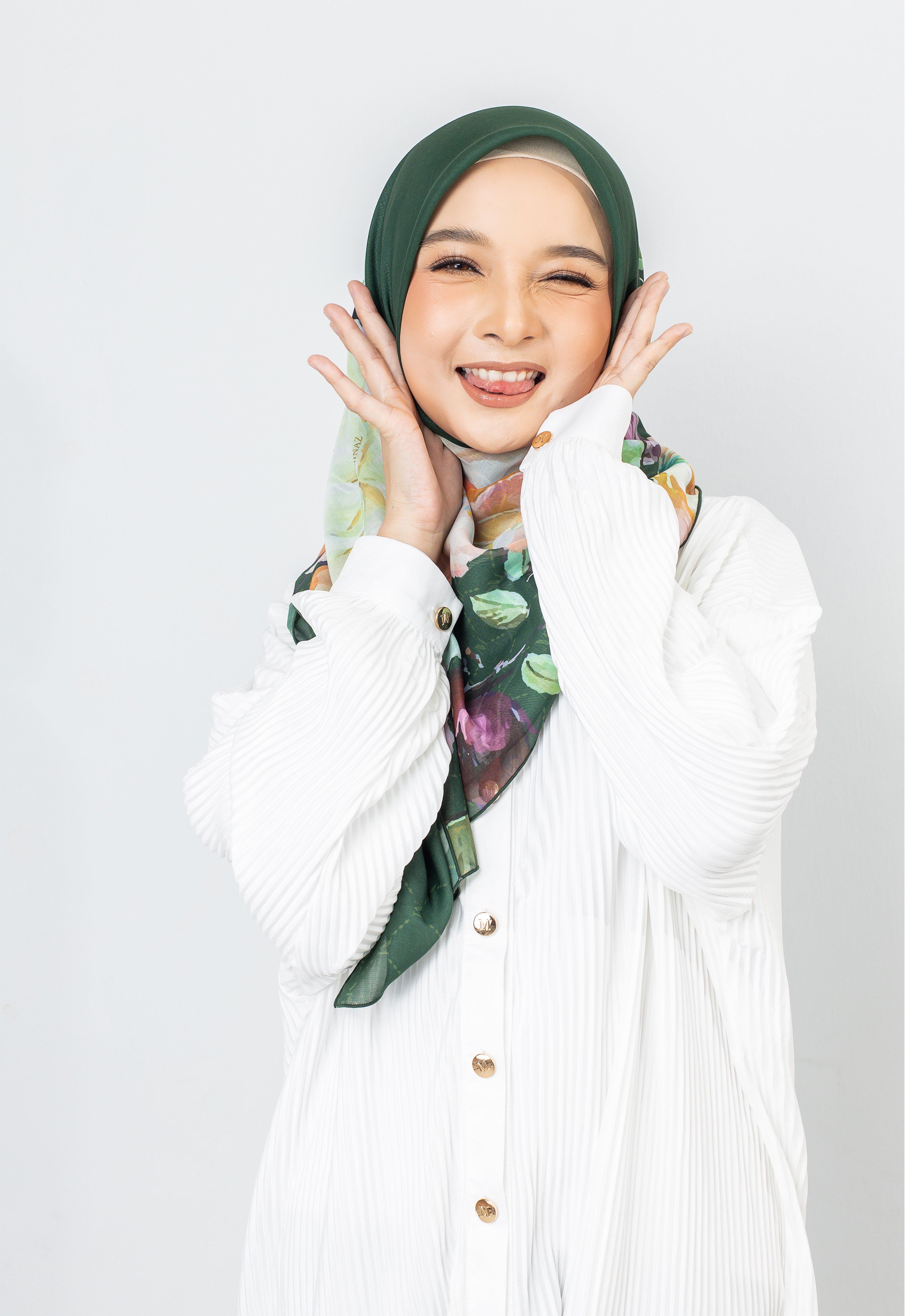 DAHLIA BAWAL - EMERALD GREEN