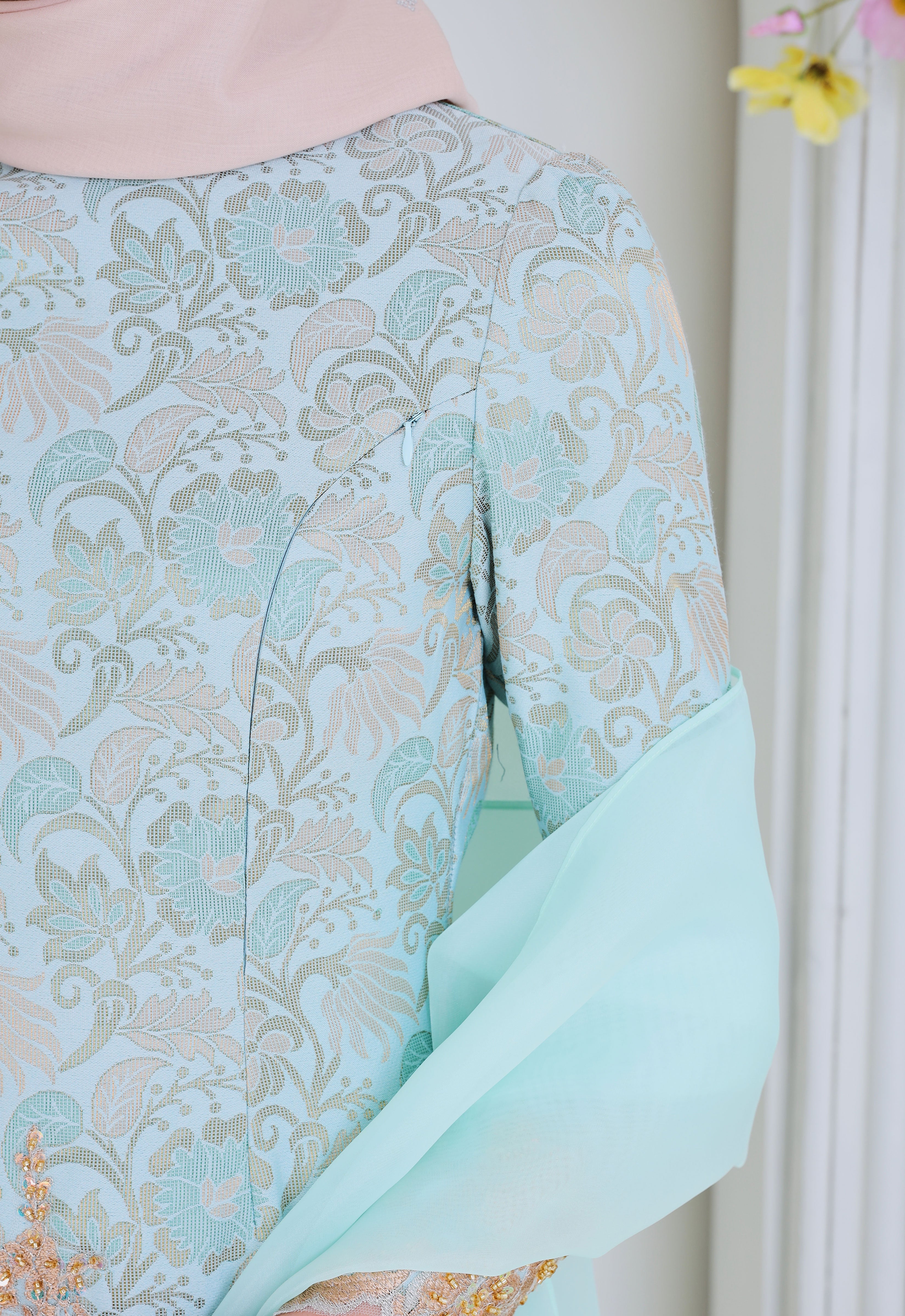 CHE AMINAH LUXE MINI KEBAYA - FROZEN BLUE