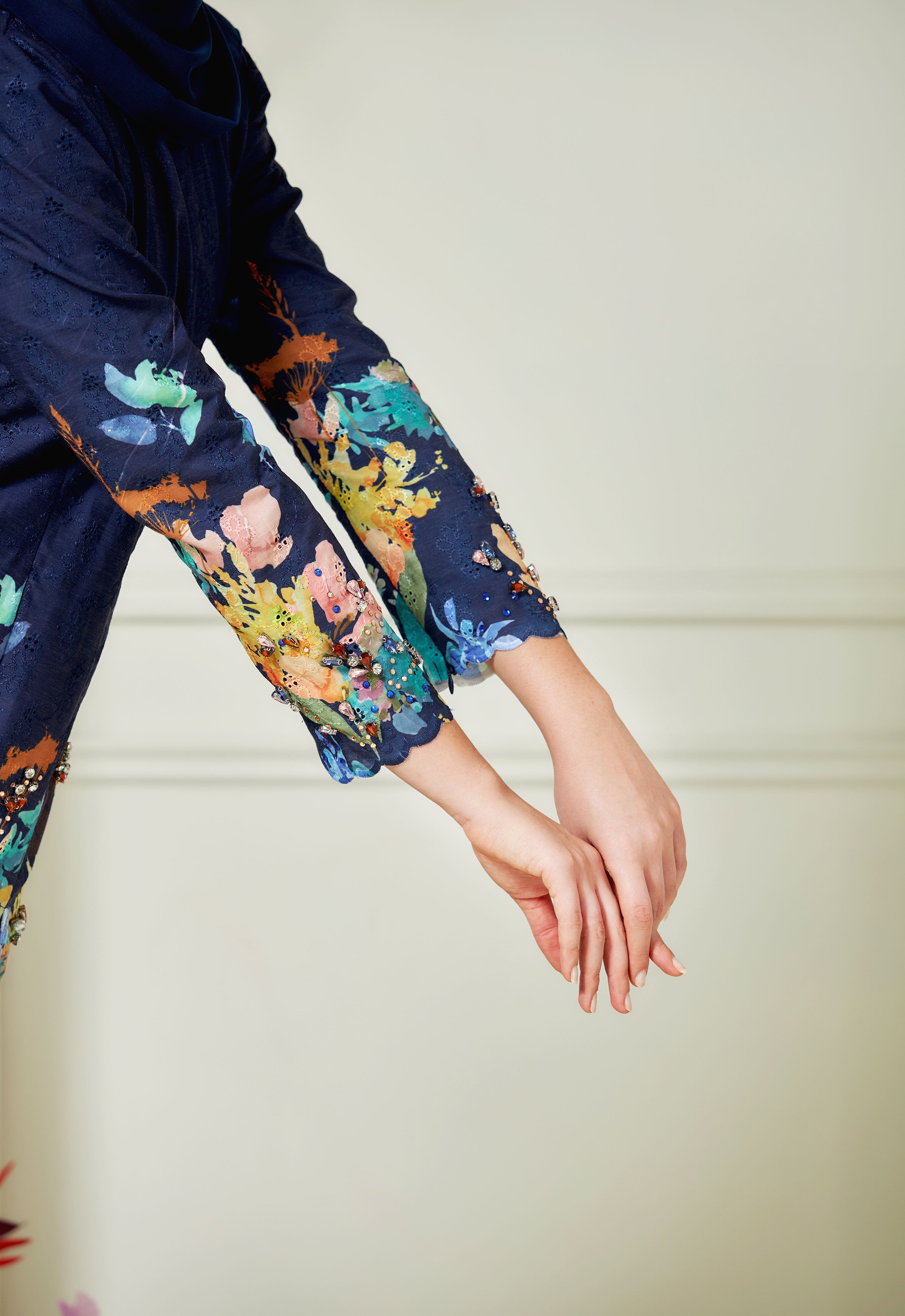 JOANNA KEBAYA - DARK BLUE