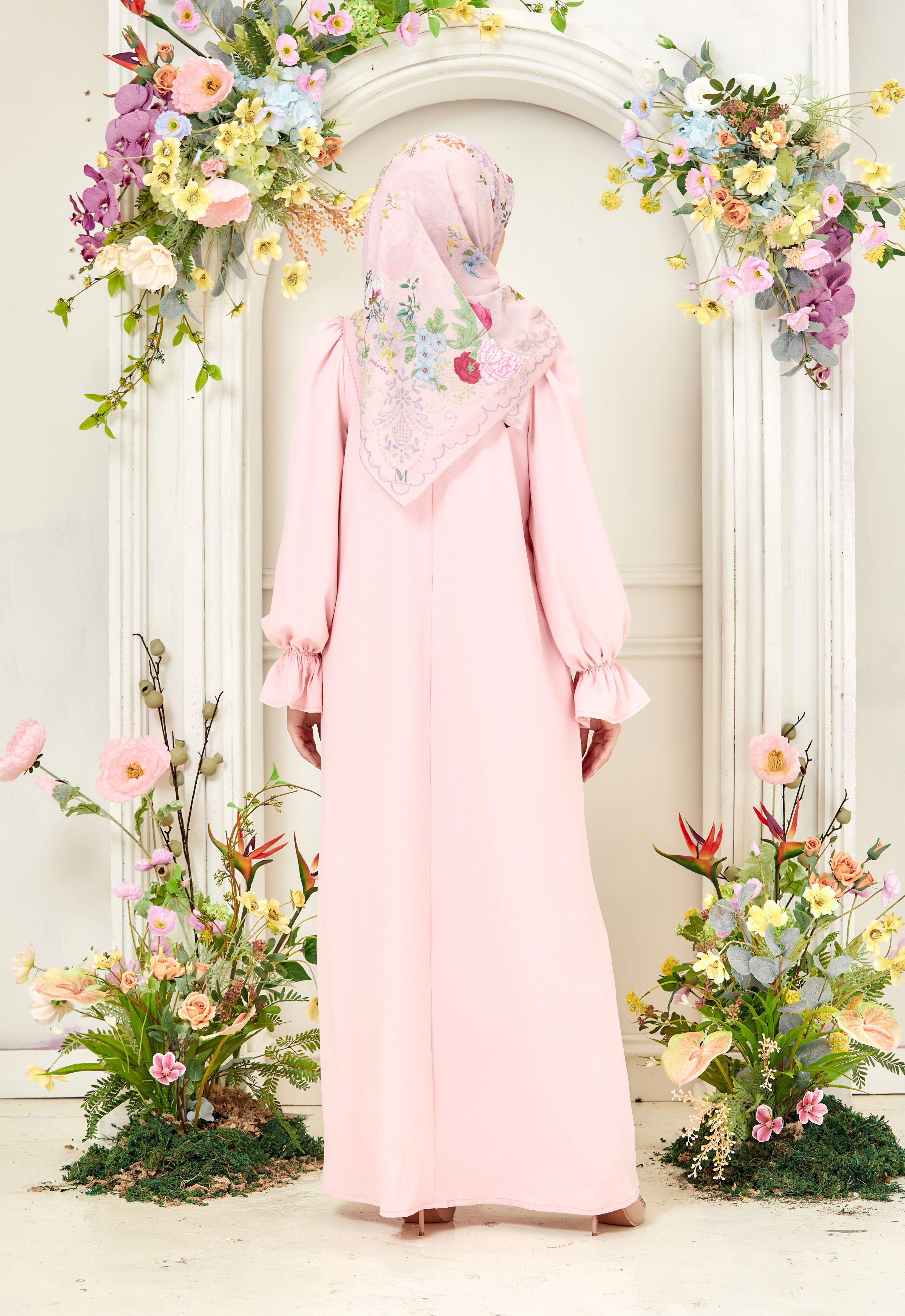 HUMAYRA ABAYA - SOFT PINK