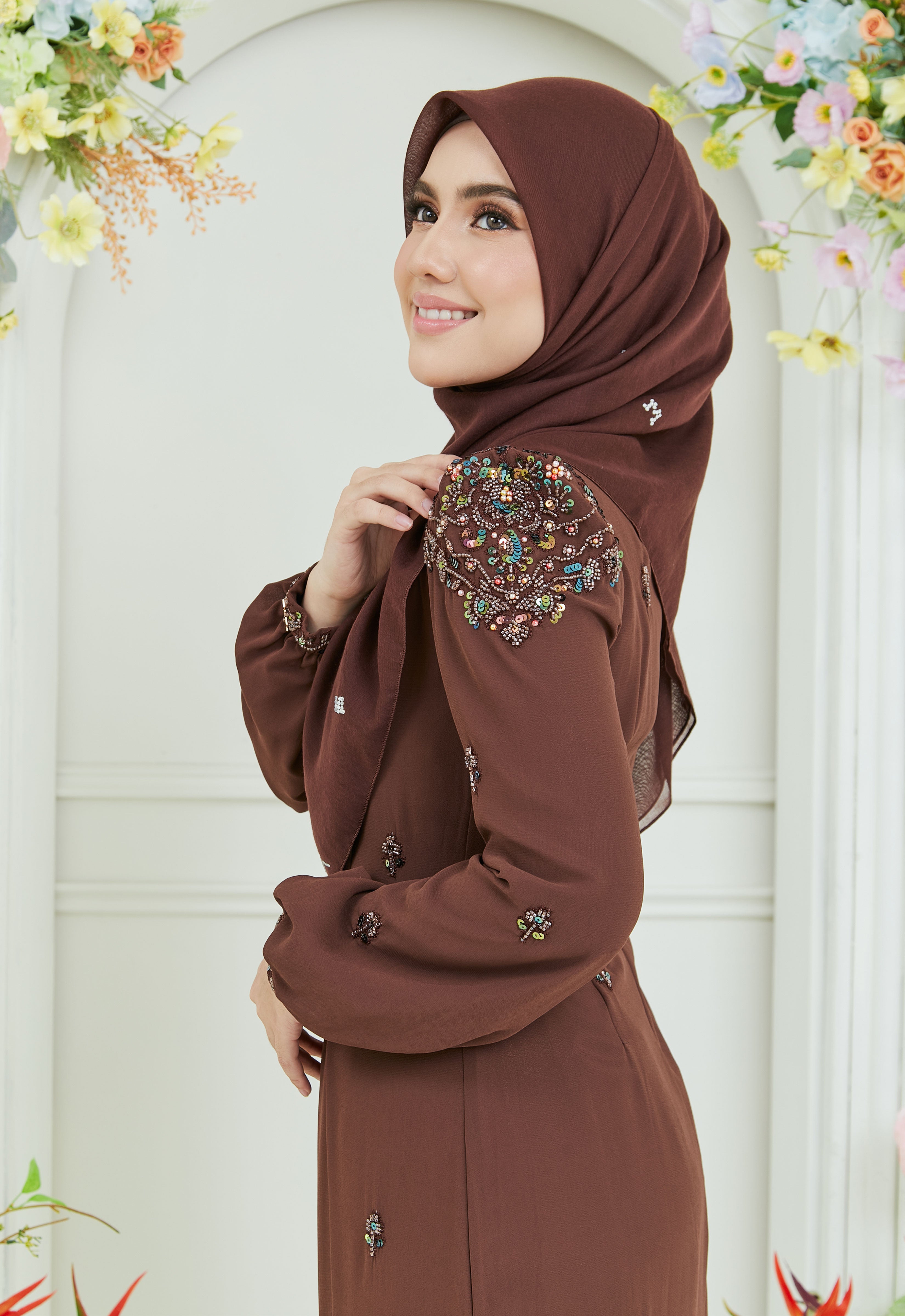 AISYAA LUXE KURUNG - DARK BROWN