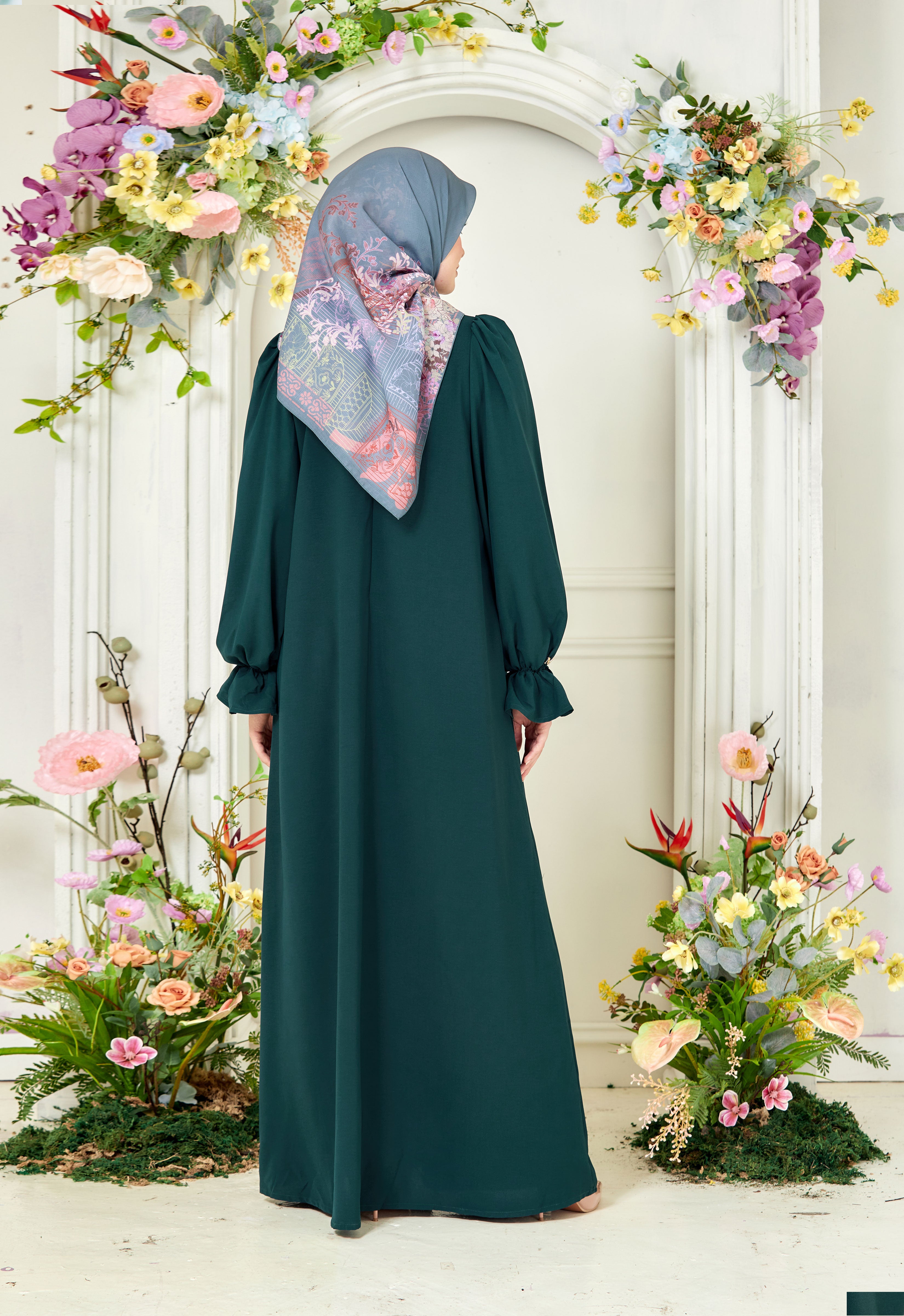 HUMAYRA ABAYA - EMERALD GREEN