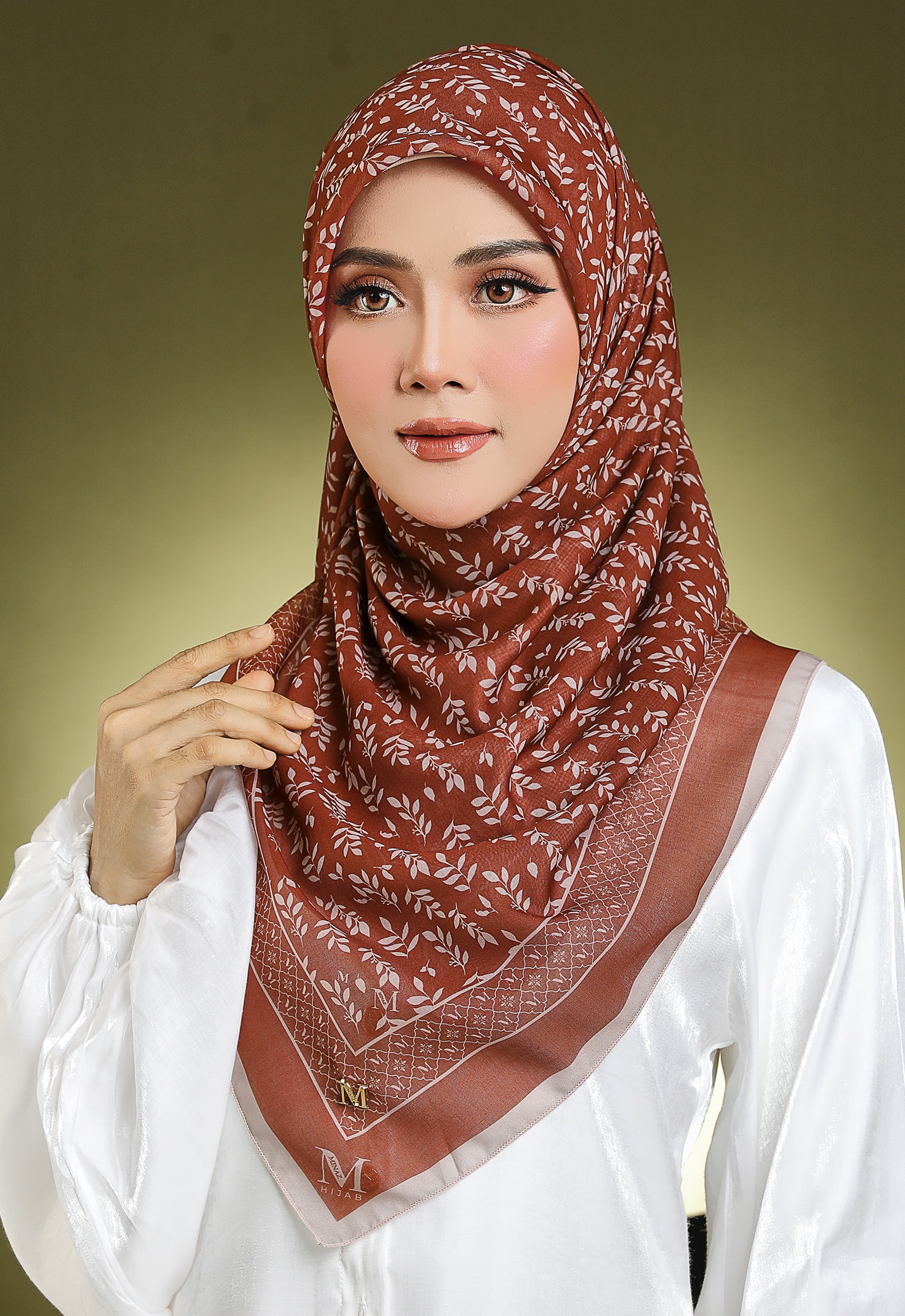 ALANY BAWAL - RED BRICK