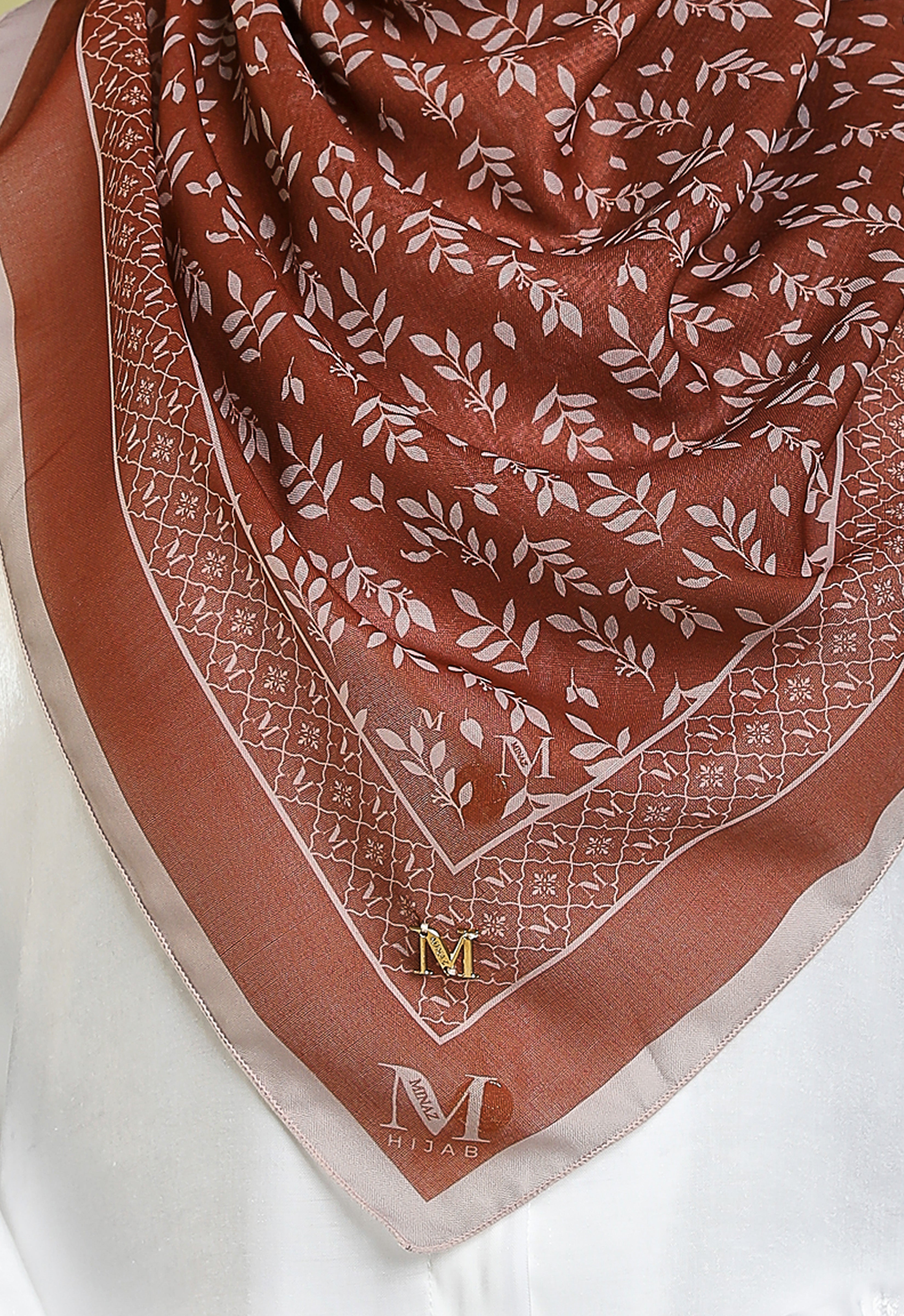 ALANY BAWAL - RED BRICK
