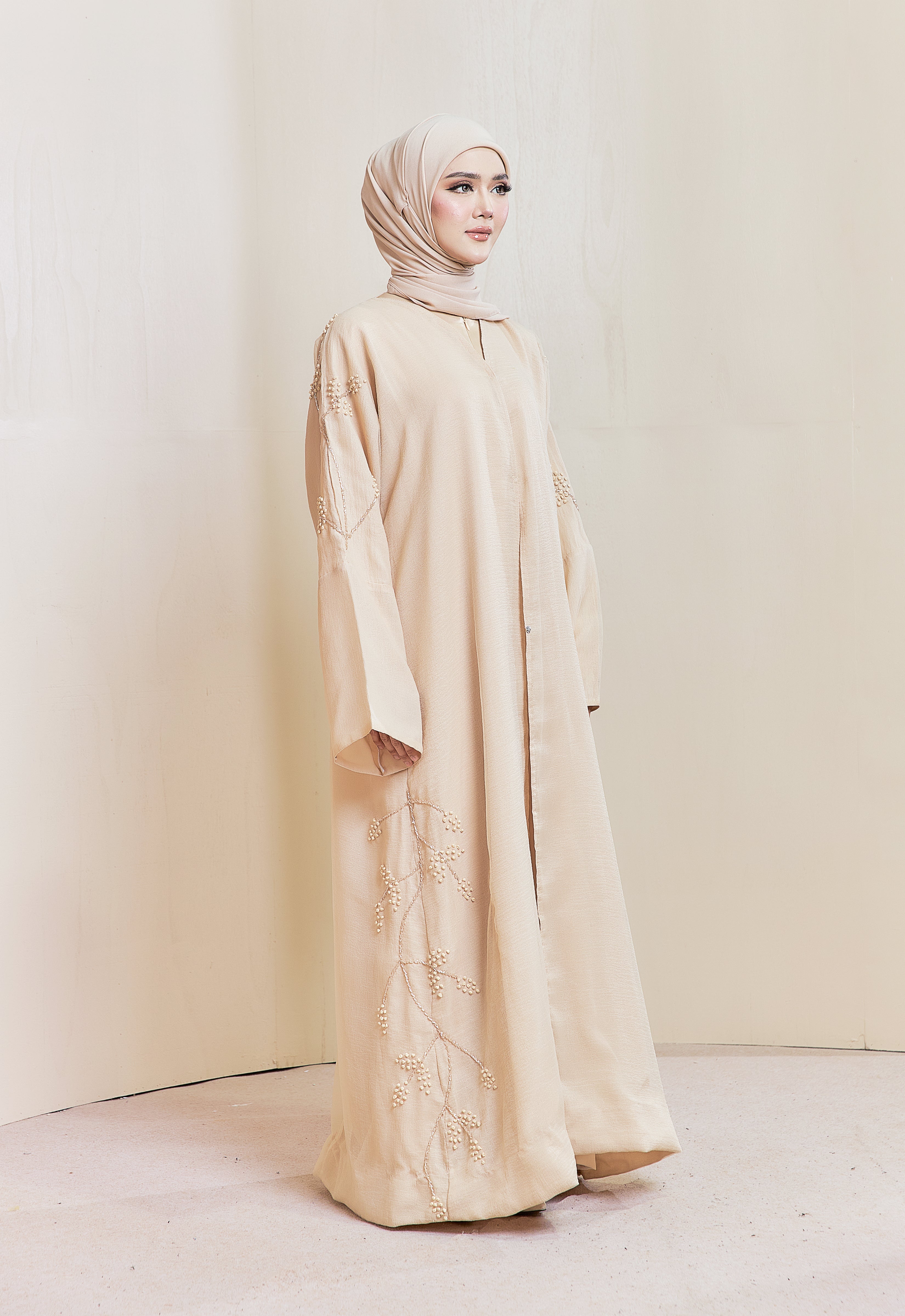 KHALEEDAH LUXE ABAYA - CHAMPAGNE