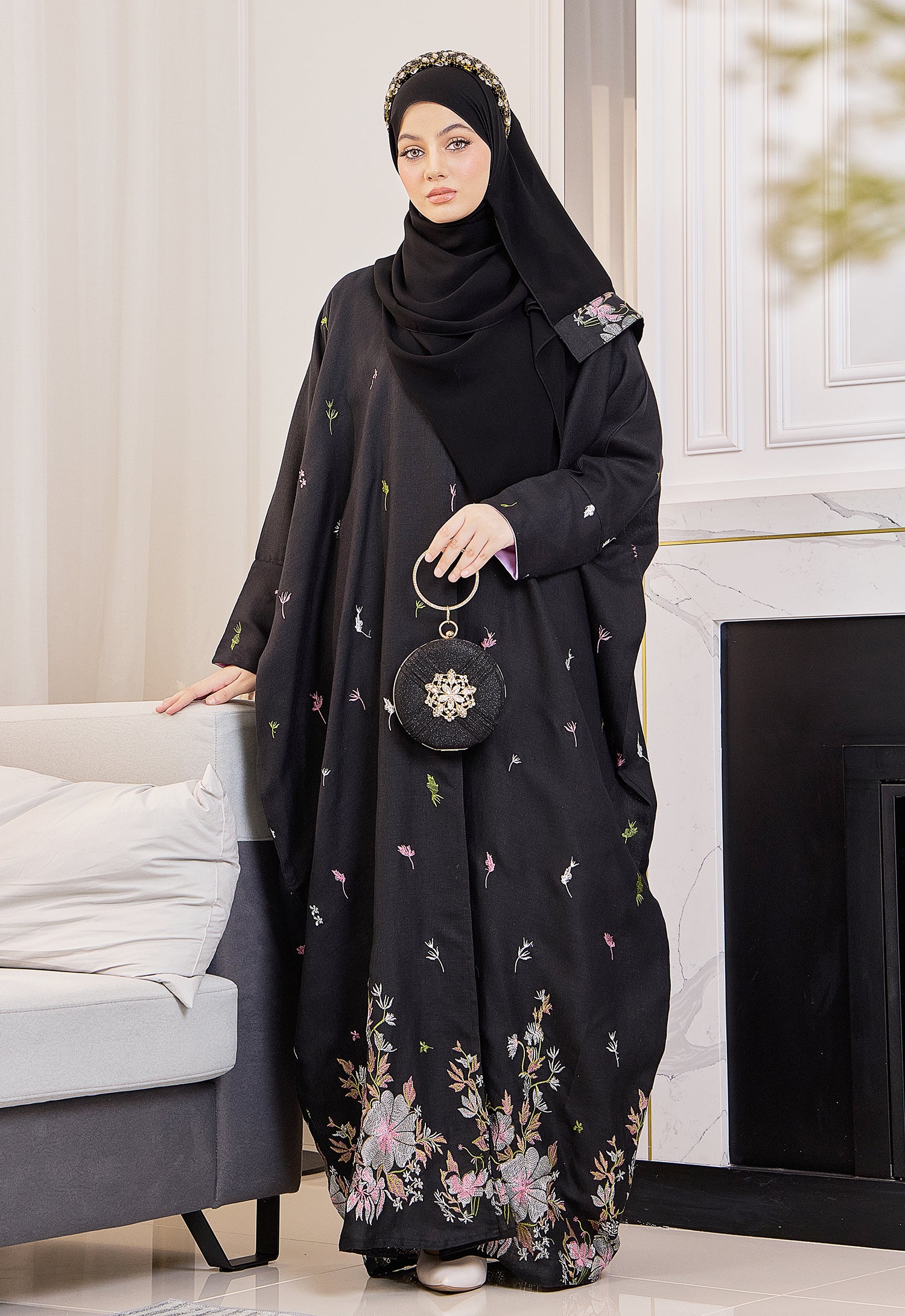 SULTANA EMBROIDERY ABAYA - BLACK