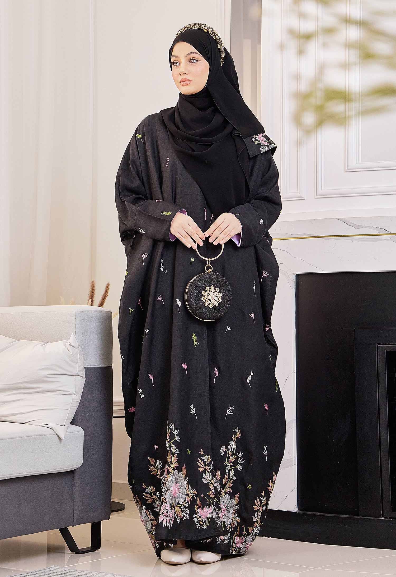 SULTANA EMBROIDERY ABAYA - BLACK